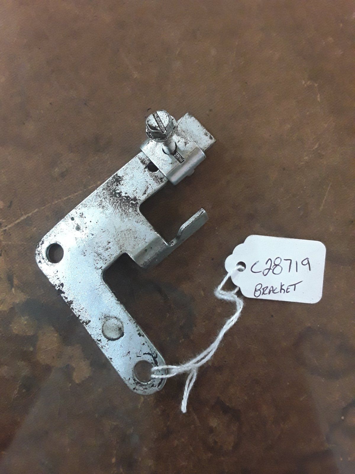 C28719 Bracket USED - Ingersoll/Case Tractor Part