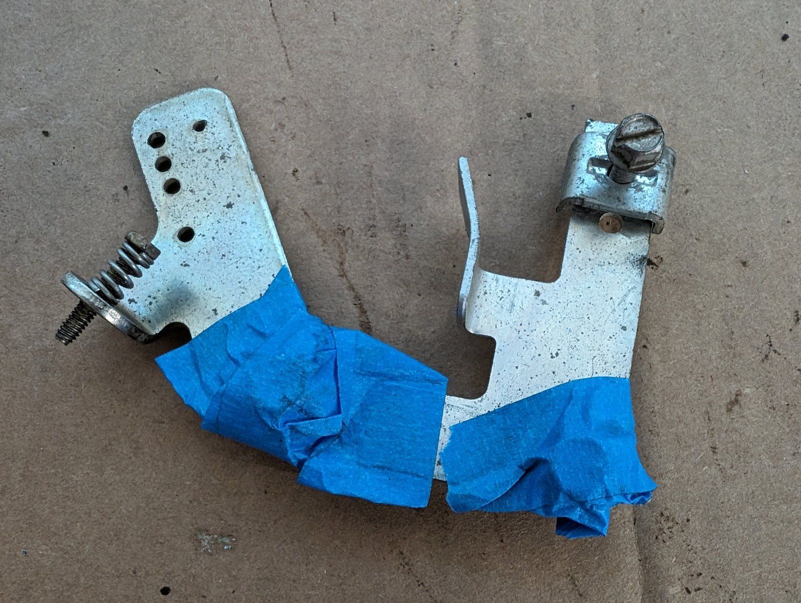 C28719 C32311 USED ONAN CABLE BRACKET GOVERNOR ARM COMPLETE - Ingersoll/Case Tractor Part