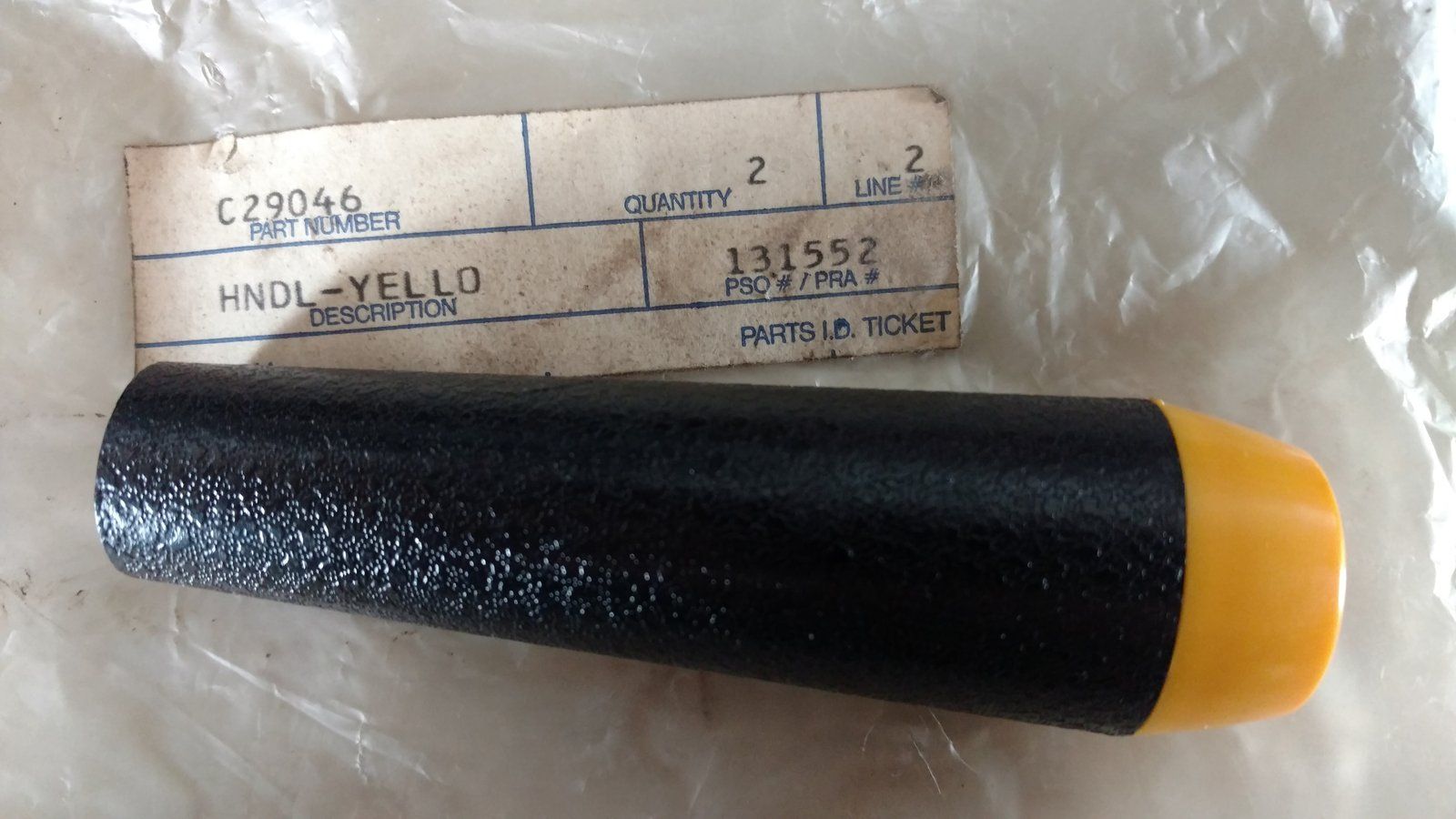 C29046 HANDLE GRIP YELLOW TIP - Ingersoll/Case Tractor Part