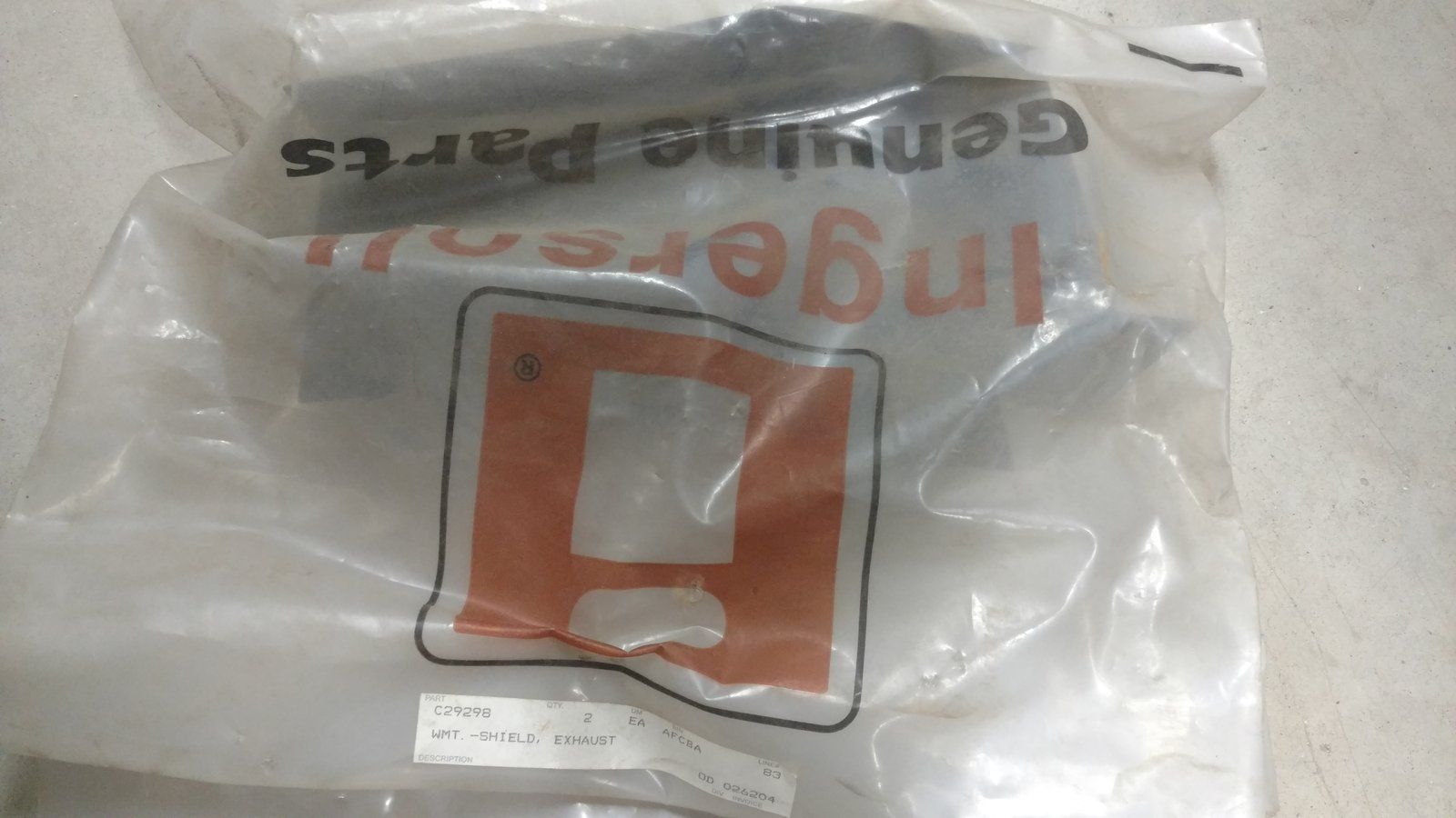 C29298 SHIELD - EXHAUST (226&448) - Ingersoll/Case Tractor Part