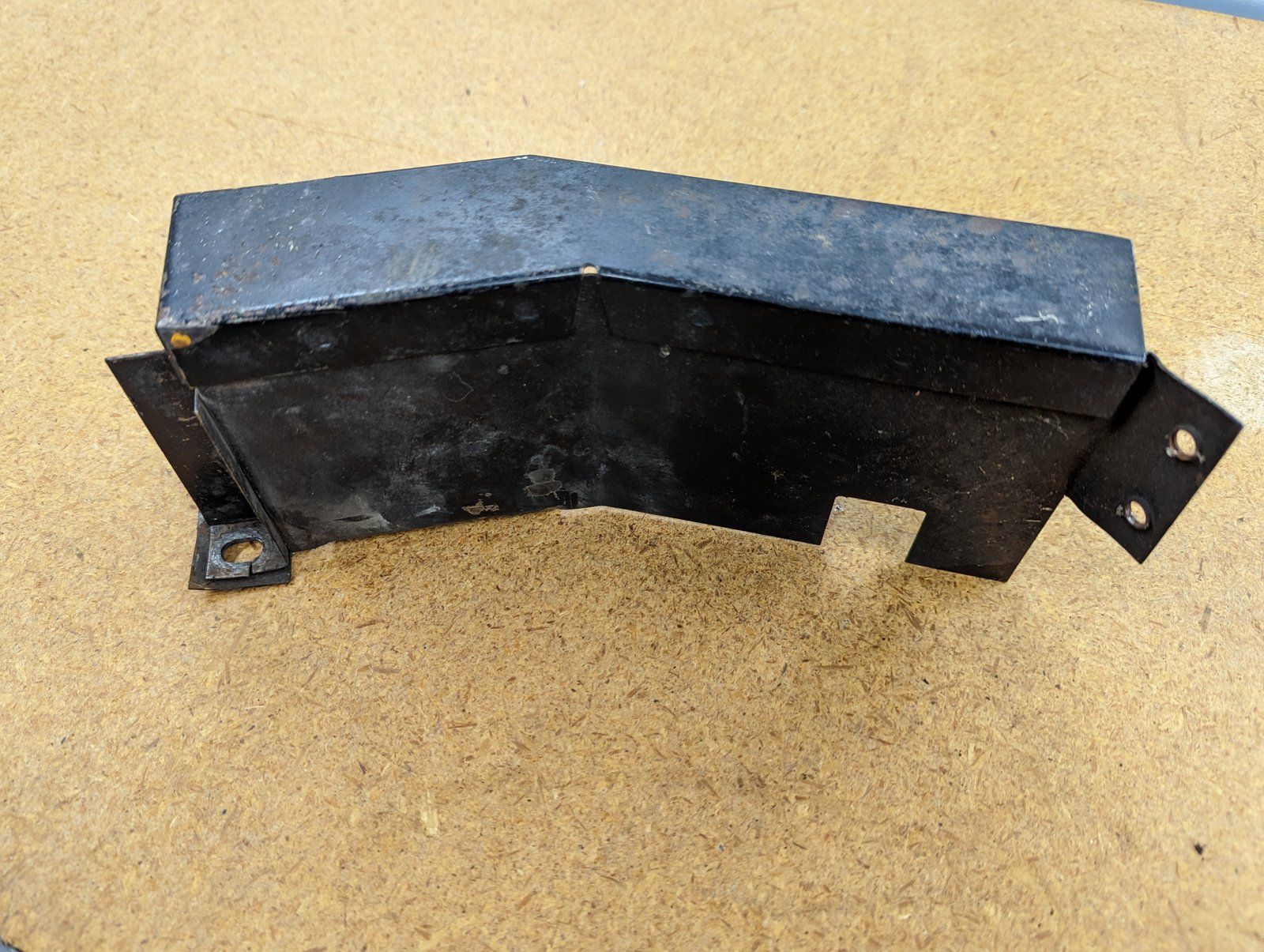C29298 USED SHIELD - EXHAUST (226&448) - Ingersoll/Case Tractor Part
