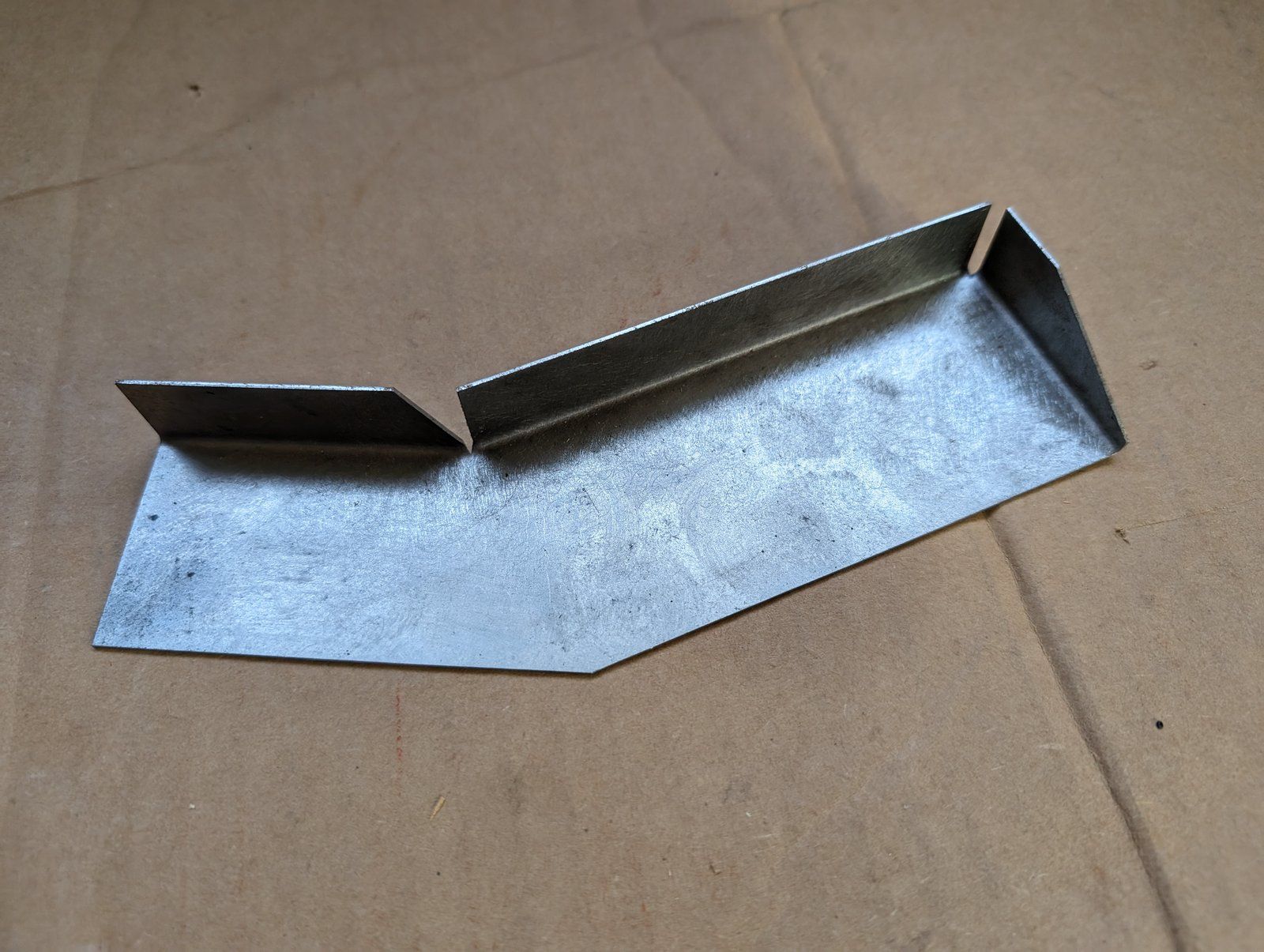 C29304 BAFFLE TOP EXHAUST RH - Ingersoll/Case Tractor Part