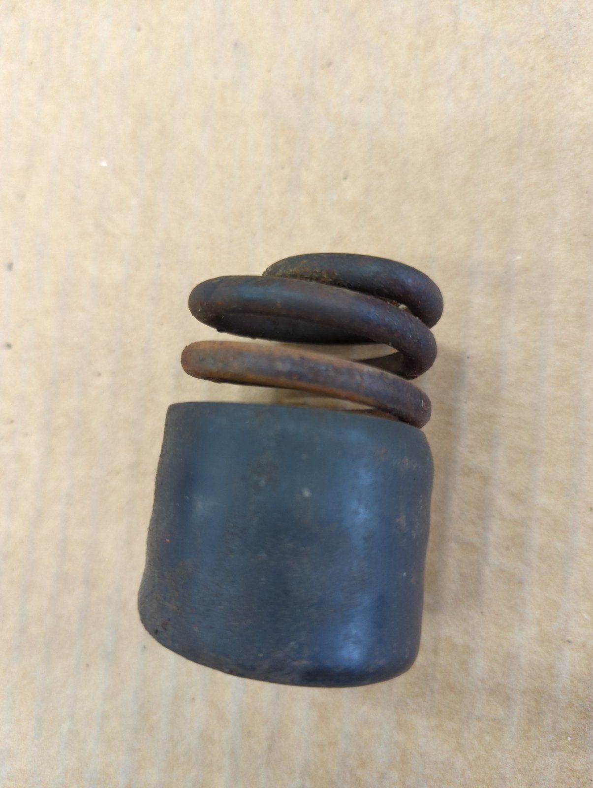 C29306 USED SPRING - SEAT - Ingersoll/Case Tractor Part