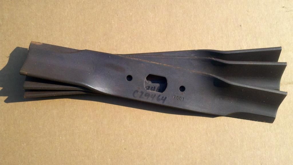 C29464 BLADE - HIGH LIFT (N42) - Ingersoll/Case Tractor Part