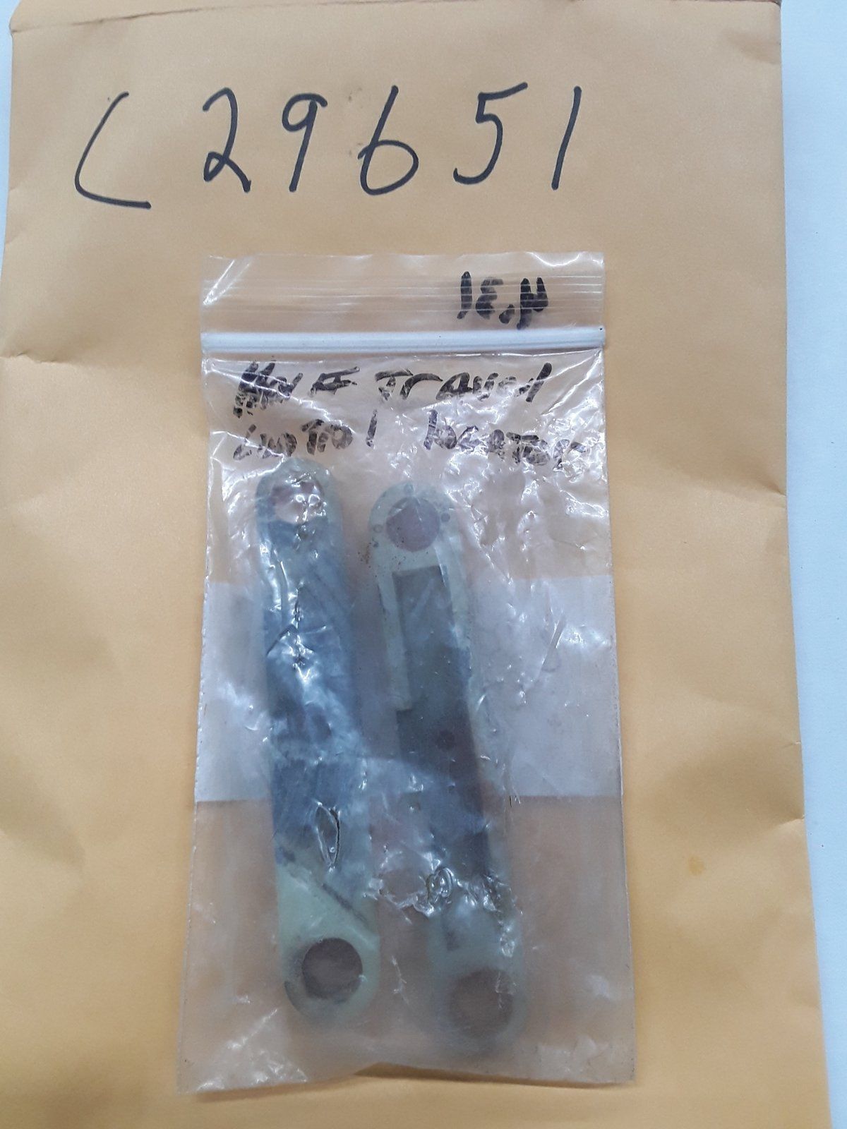 C29651 USED LOCATOR - HALF TRAVEL CONTROL - Ingersoll/Case Tractor Part