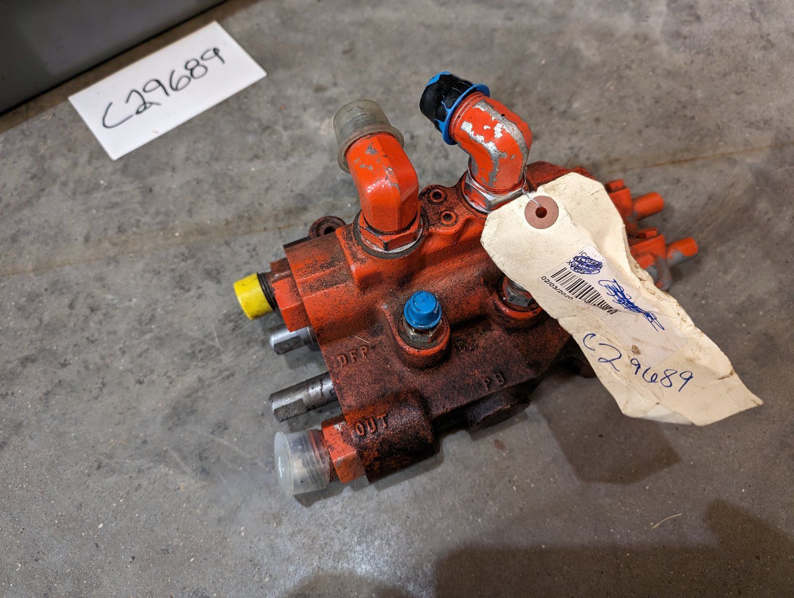 C29689 USED TRAVEL CONTROL VALVE TCV - Ingersoll/Case Tractor Part