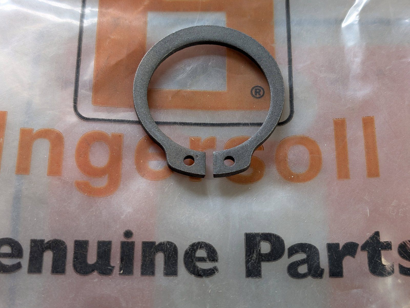 C29760 SNAP RING - Ingersoll/Case Tractor Part
