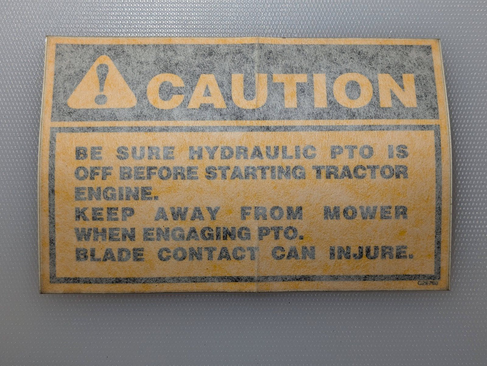 C29769 DECAL CAUTION HYDRAULIC PTO - Ingersoll/Case Tractor Part