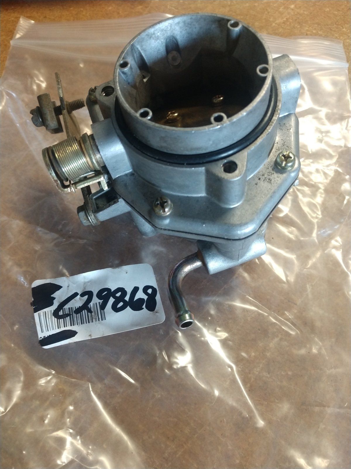 C29868 USED ONAN 146-0495 CARBURETOR C43678 C43758 - Ingersoll/Case Tractor Part