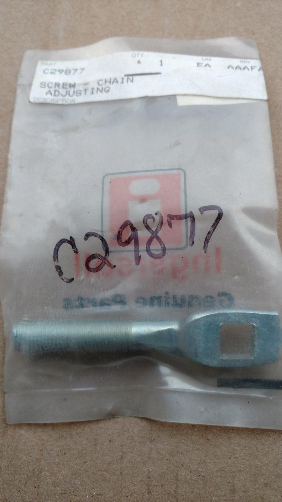 C29877 SCREW - CHAIN ADJUSTING SB38 SB38G SB48 C26498 C27500 - Ingersoll/Case Tractor Part
