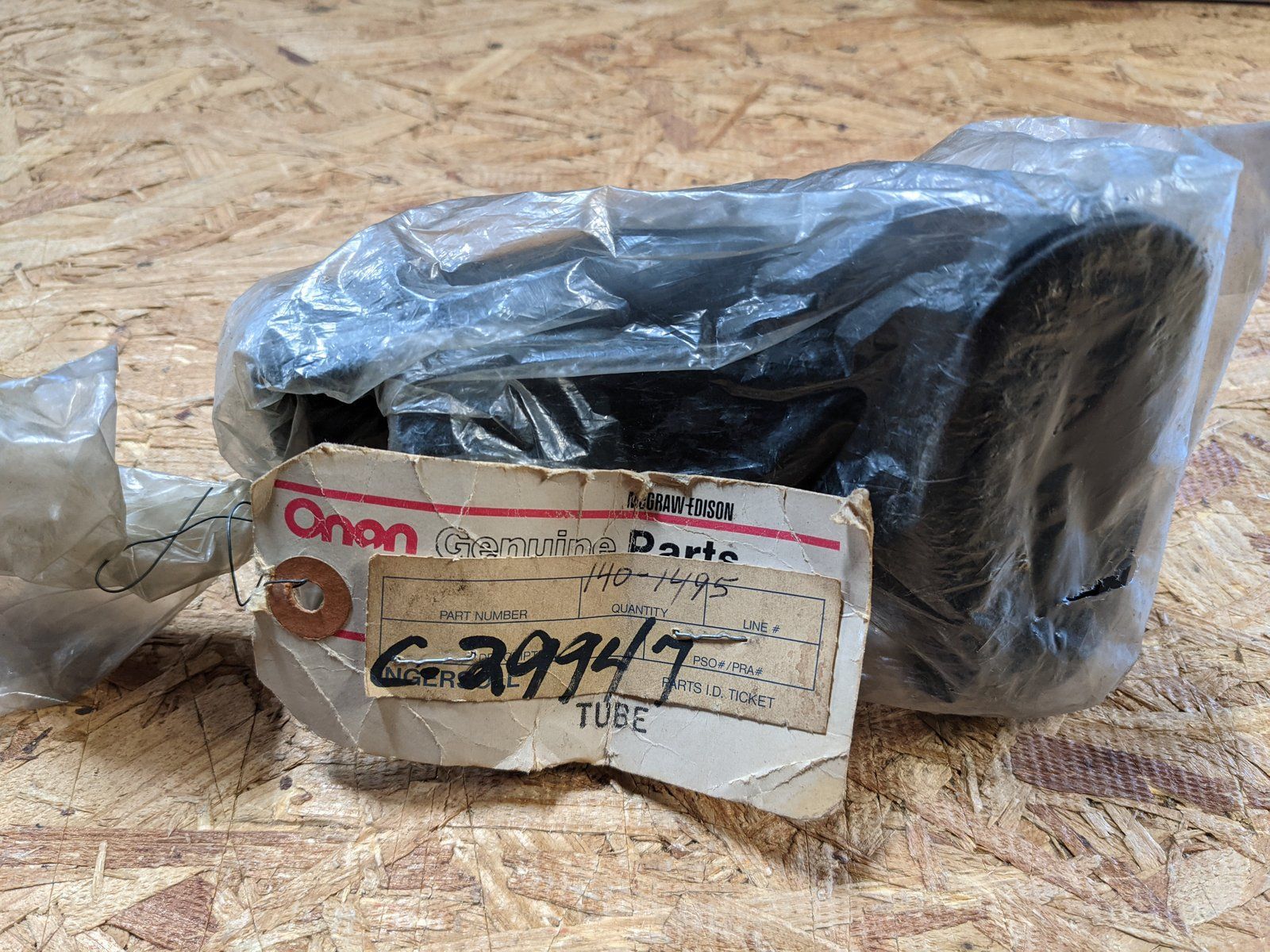 C29947 TUBE ONAN 140-1495 - Ingersoll/Case Tractor Part