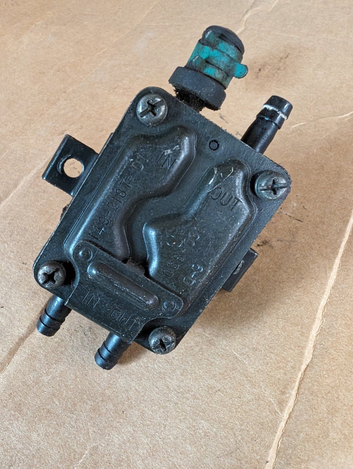 C29959 USED ONAN 749-1982 FUEL PUMP - Ingersoll/Case Tractor Part
