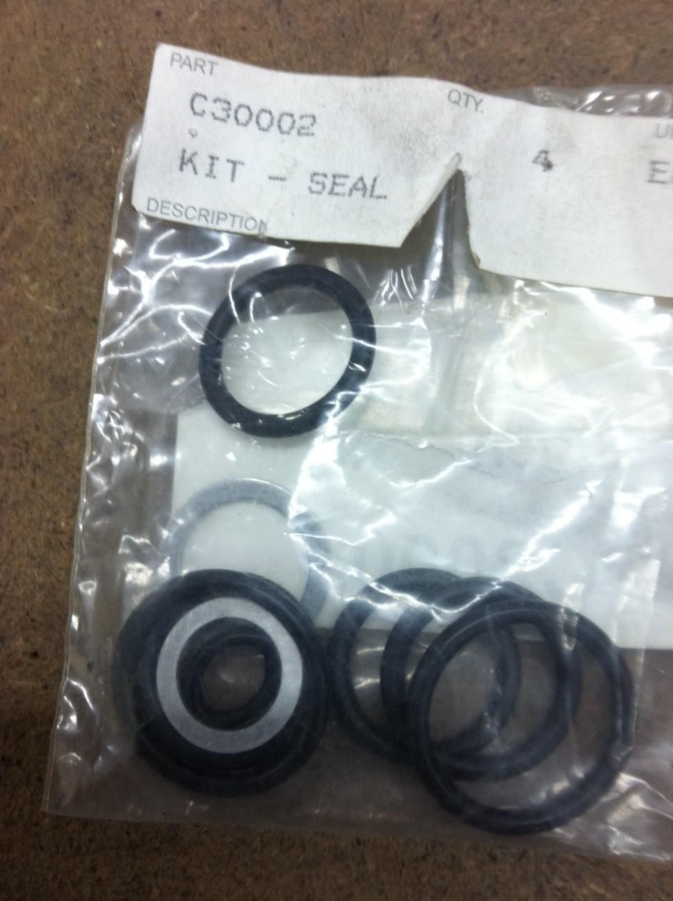 C30002 KIT - SEAL - Ingersoll/Case Tractor Part