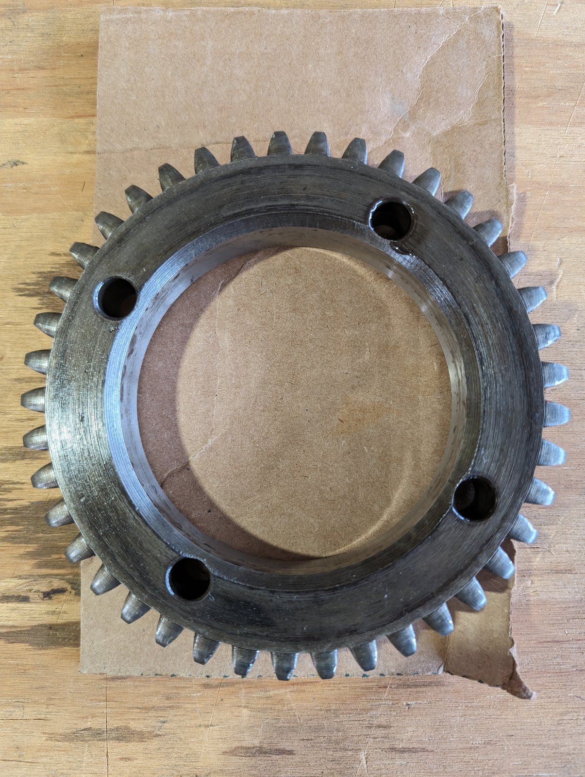 C30030 USED GEAR 41T - Ingersoll/Case Tractor Part