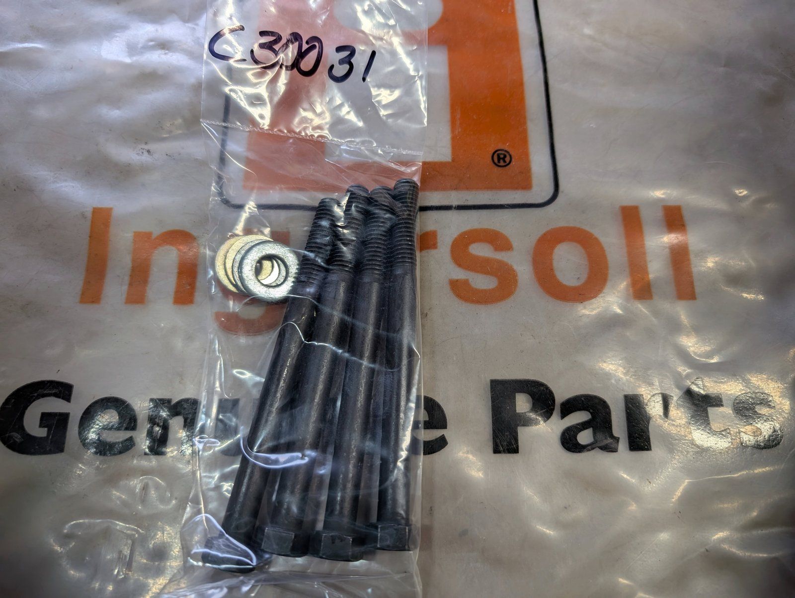 C30031 KIT - BOLTS - 2 SPEED DIFFERENTIAL - Ingersoll/Case Tractor Part