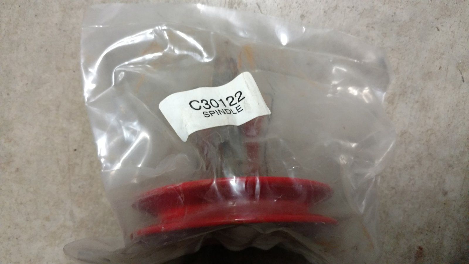 C30122 SPINDLE - OUTBOARD N42 - Ingersoll/Case Tractor Part