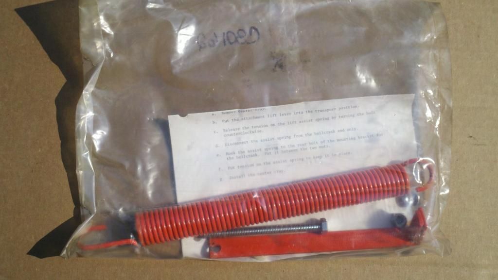 C30162 KIT - LIFT ASSIST SPRING 100'S - Ingersoll/Case Tractor Part