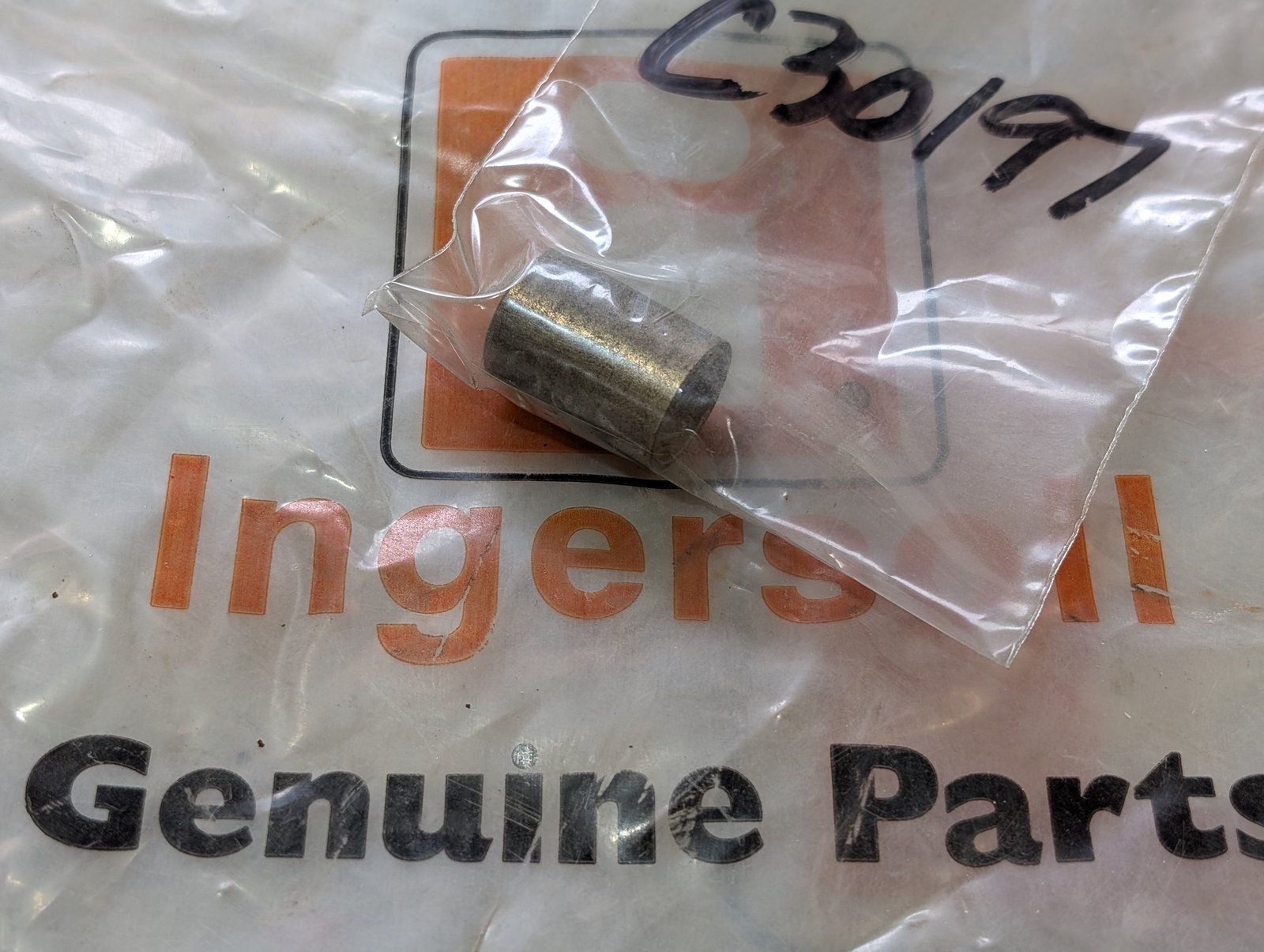 C30197 BUSHING BEARING - Ingersoll/Case Tractor Part