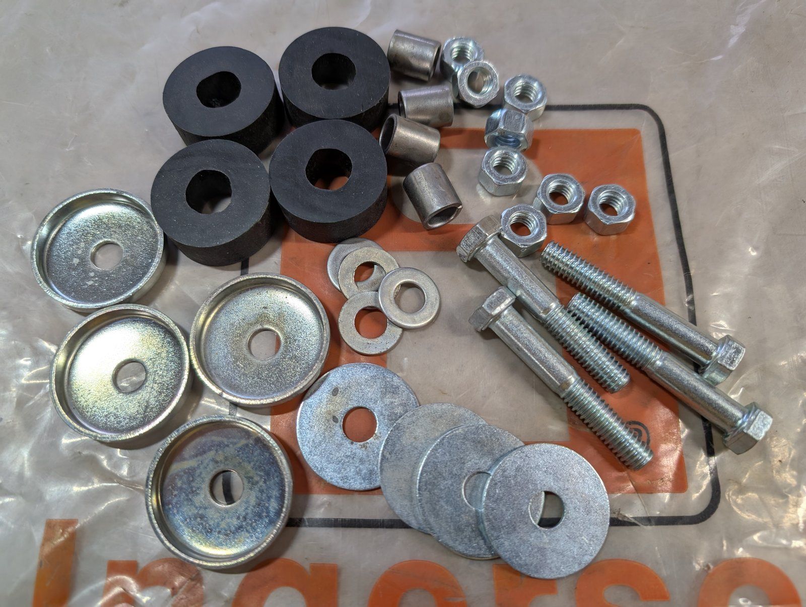 C30507 KIT ENGINE MOUNT 100 / 1000 SERIES LAWN TRACTORS - Ingersoll/Case Tractor Part