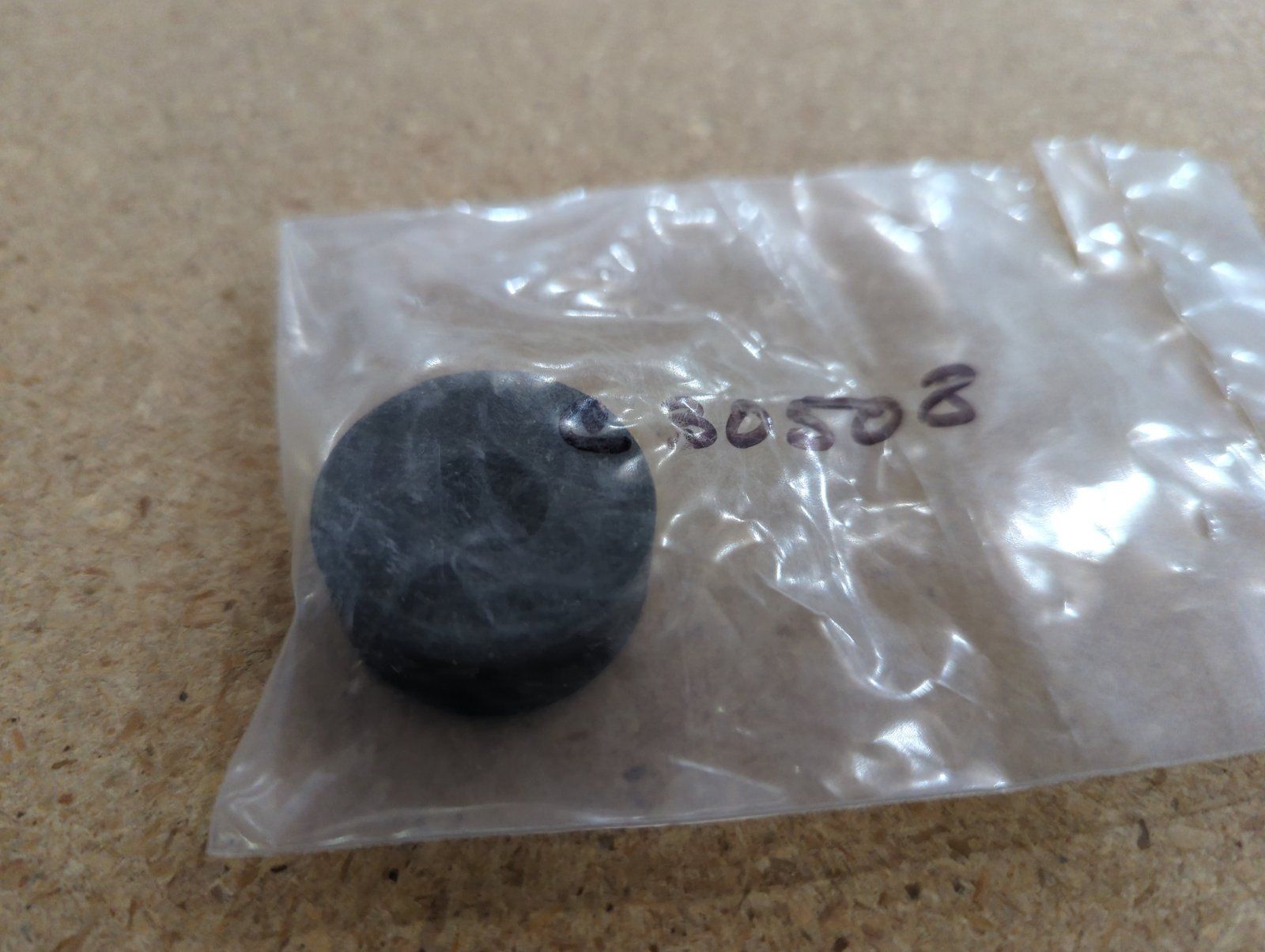 C30508 WASHER - RUBBER .47x1.25x.53 - Ingersoll/Case Tractor Part