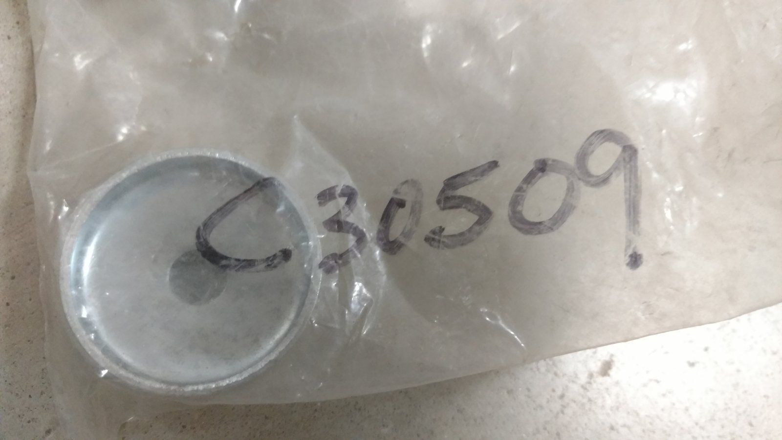 C30509 CUP - RETAINER - Ingersoll/Case Tractor Part