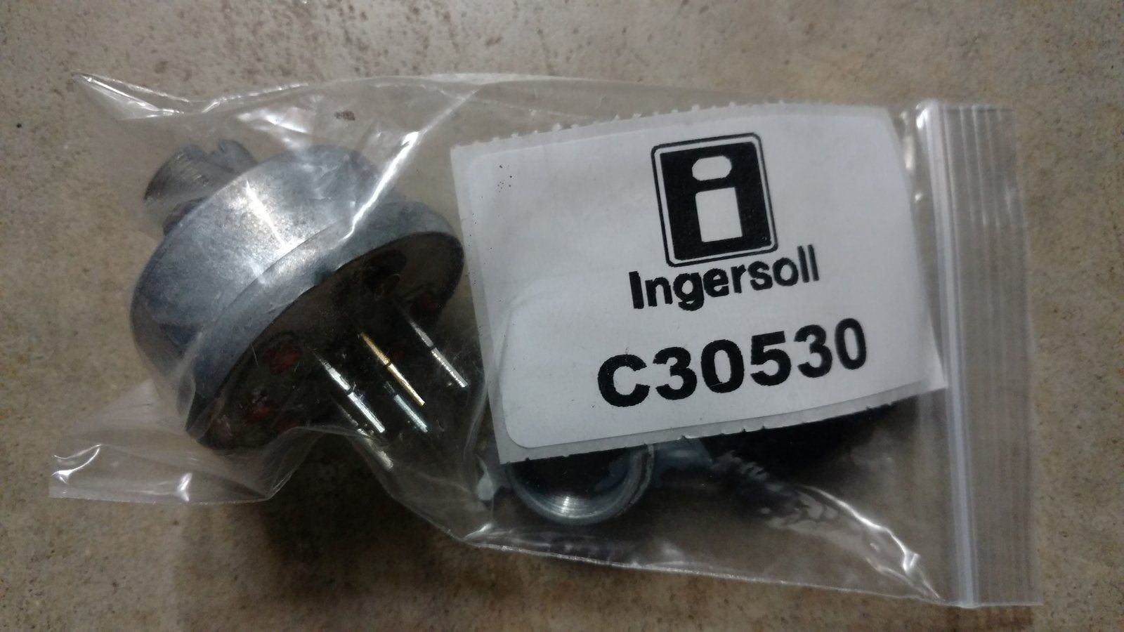 C30530 IGNITION SWITCH 5 TERMINAL W/KEYS ONAN C30480 - Ingersoll/Case Tractor Part