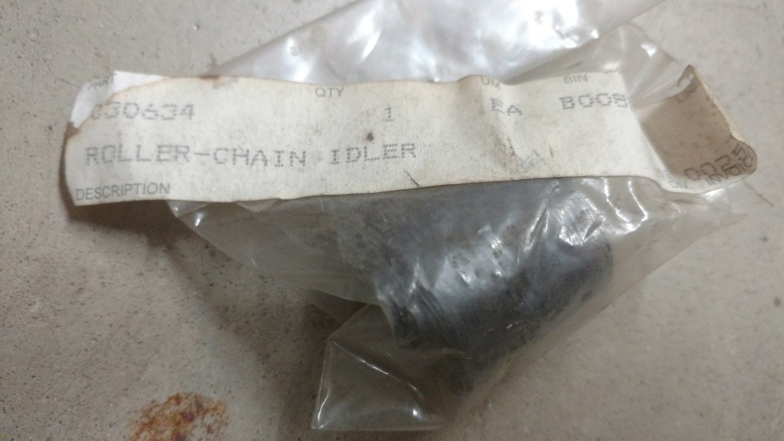 C30634 ROLLER - CHAIN IDLER (10) (P0F) - Ingersoll/Case Tractor Part
