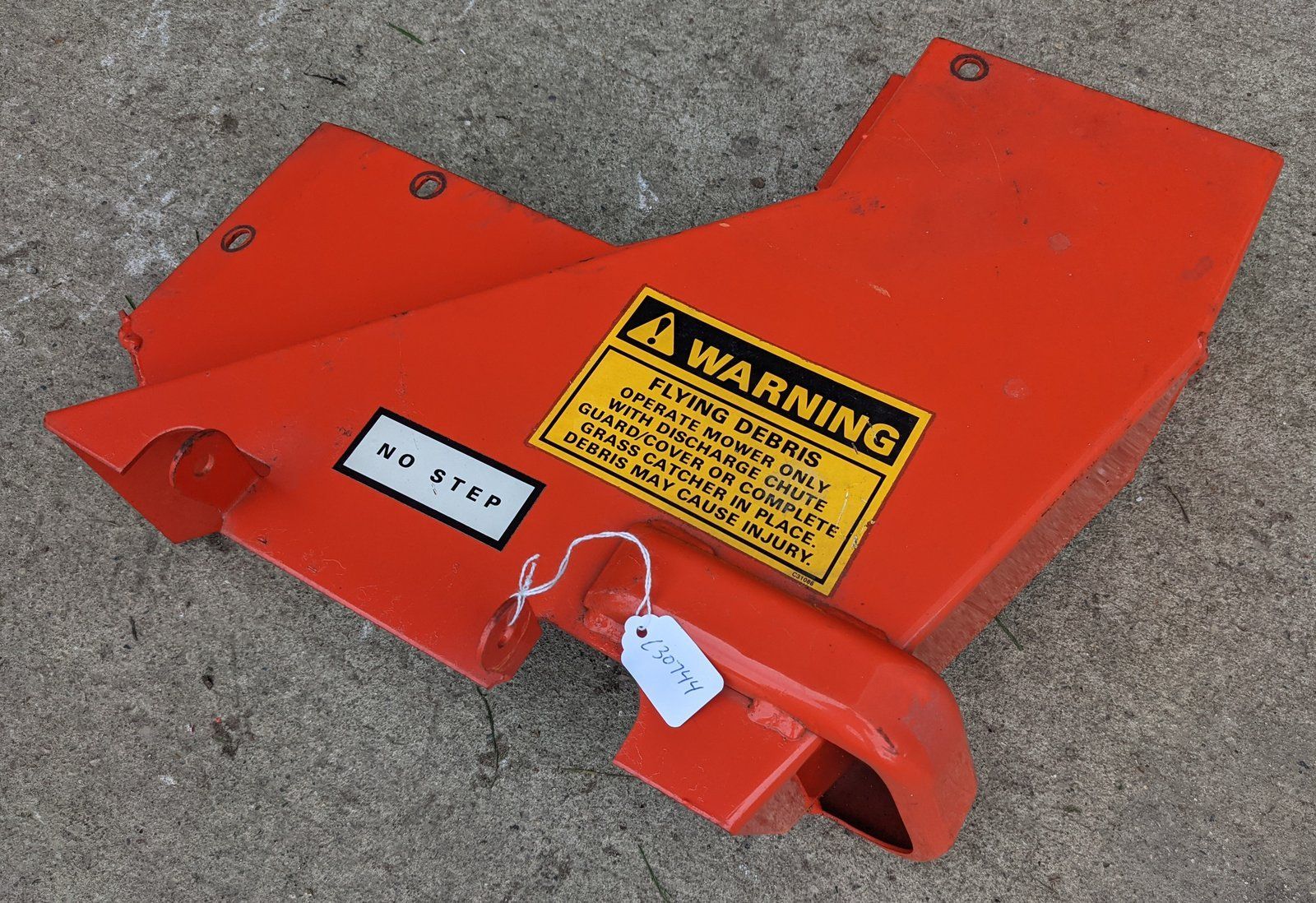 C30724 CHUTE MOWER P42 RM42 - Ingersoll/Case Tractor Part