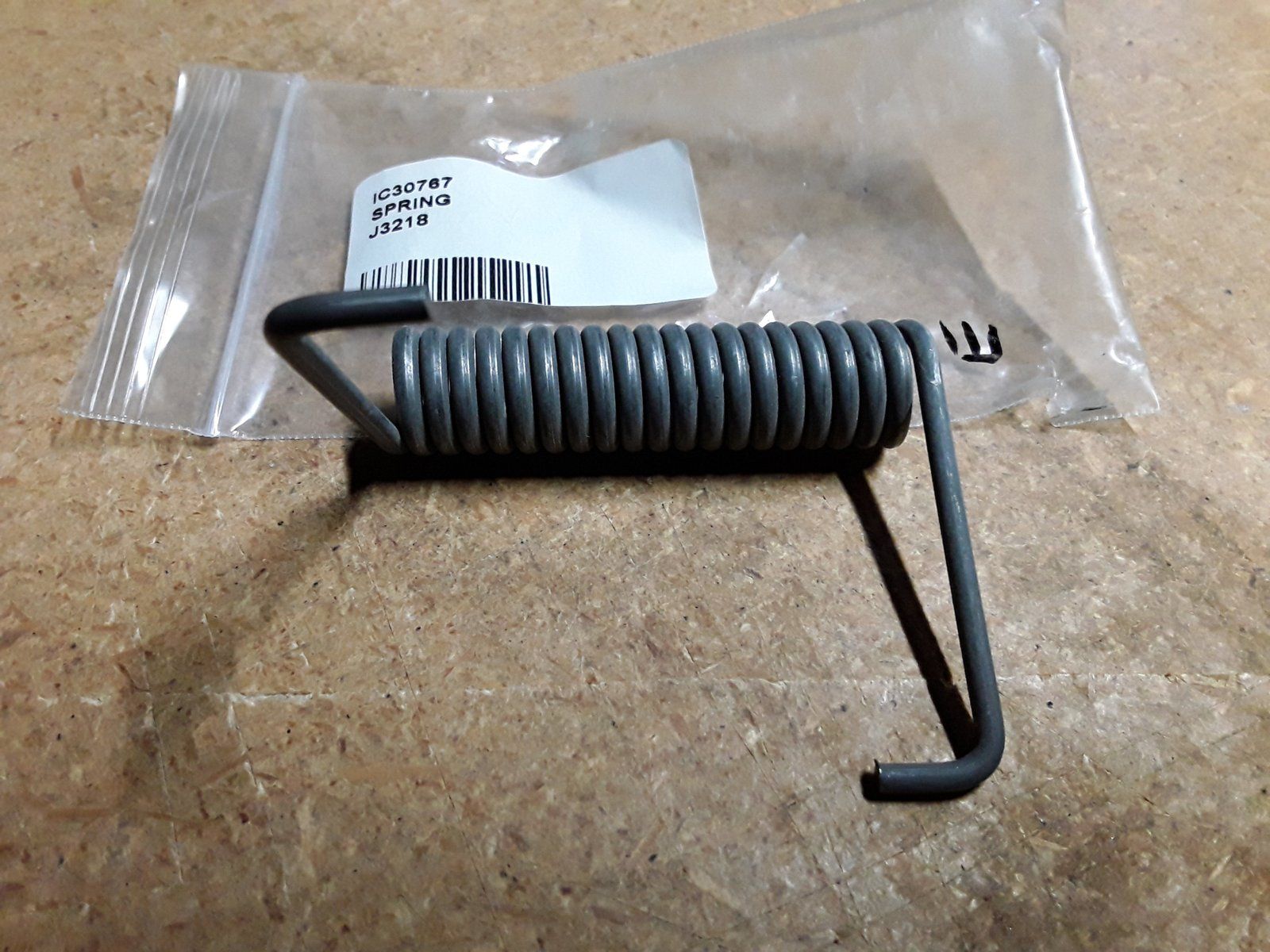 C30767 SPRING - CHUTE RM42G - Ingersoll/Case Tractor Part