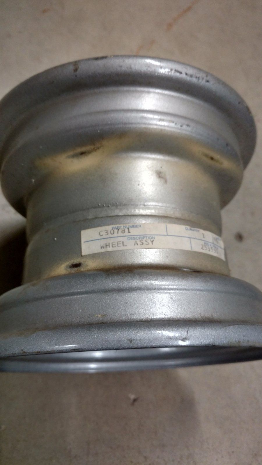 C30781 WHEEL ASSEMBLY - FRONT - Ingersoll/Case Tractor Part