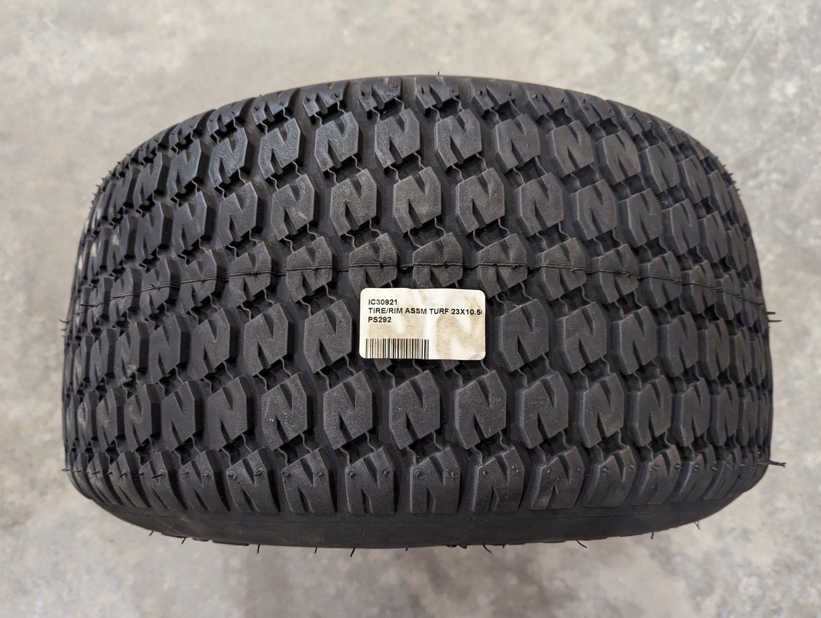 C30921 TIRE/RIM ASSY 23x10.50-12 C29745 - Ingersoll/Case Tractor Part