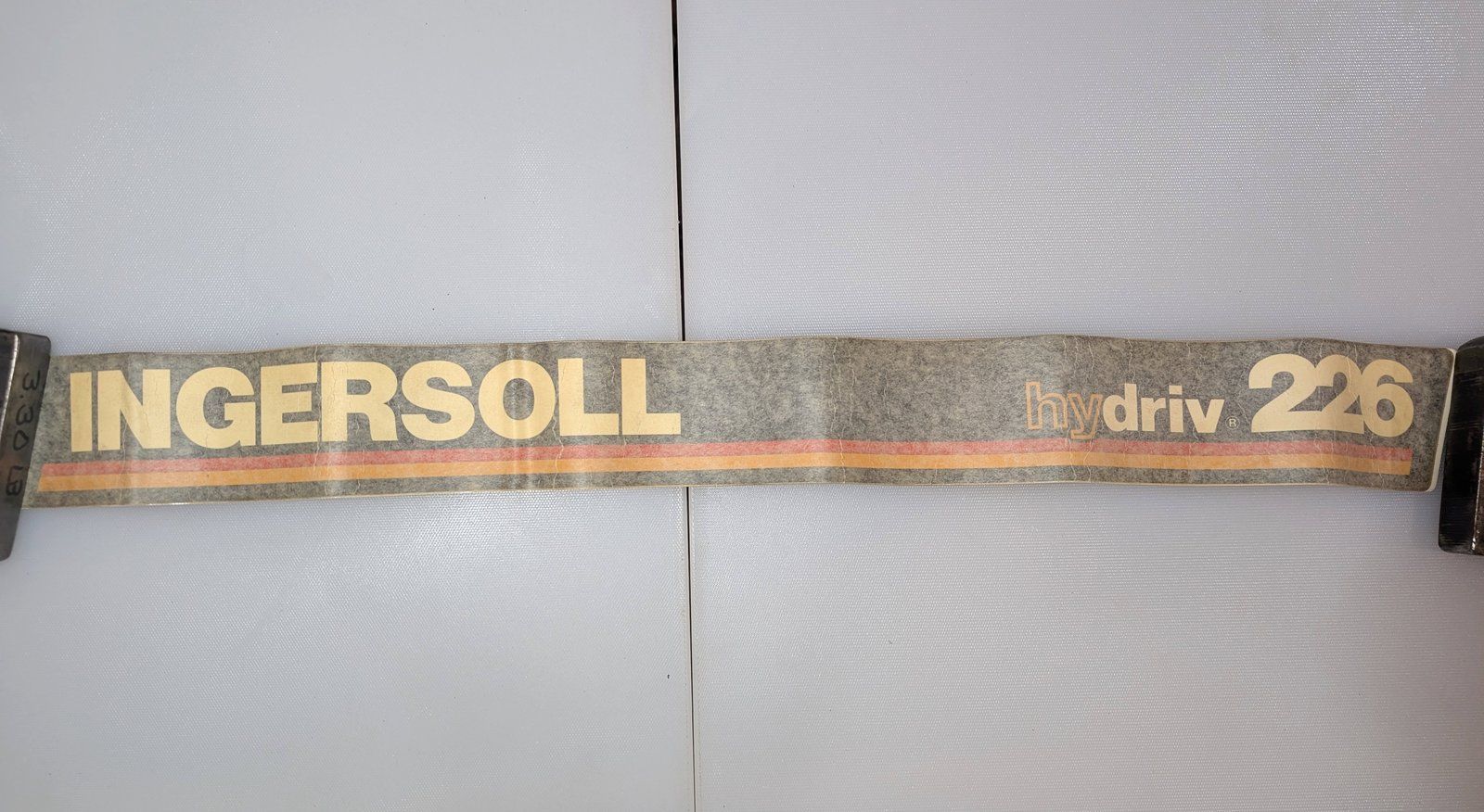 C30961 DECAL RH HOOD SIDE 226 - Ingersoll/Case Tractor Part