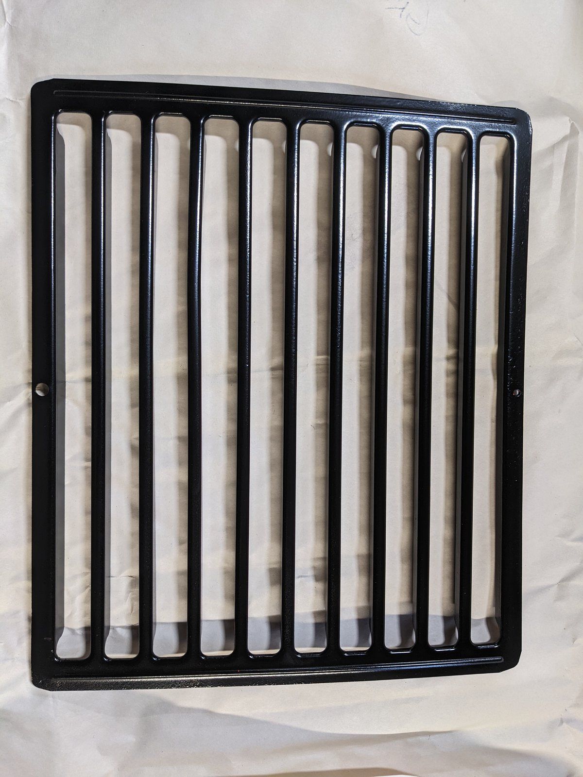 C31365 USE C45043 GRILLE INSERT - Ingersoll/Case Tractor Part
