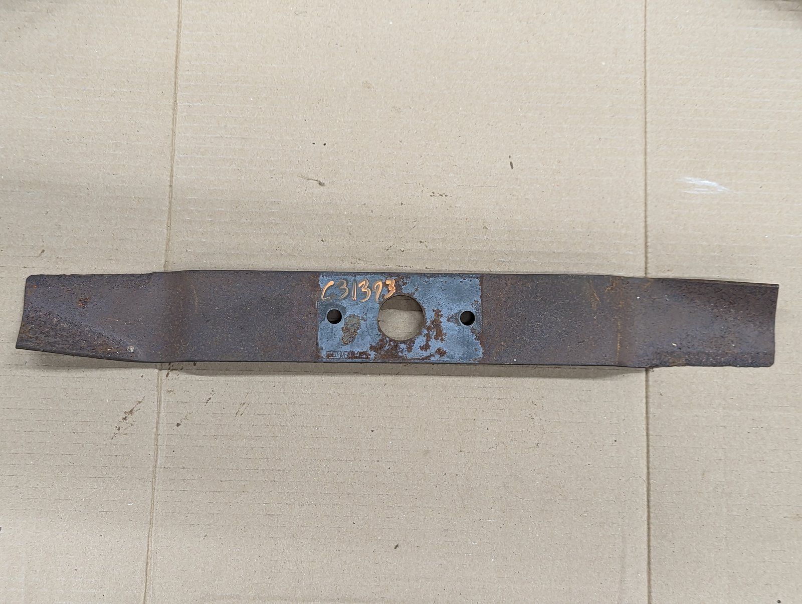 C31393 USED BLADE - RH 60" MOWER DECK RM60 - Ingersoll/Case Tractor Part