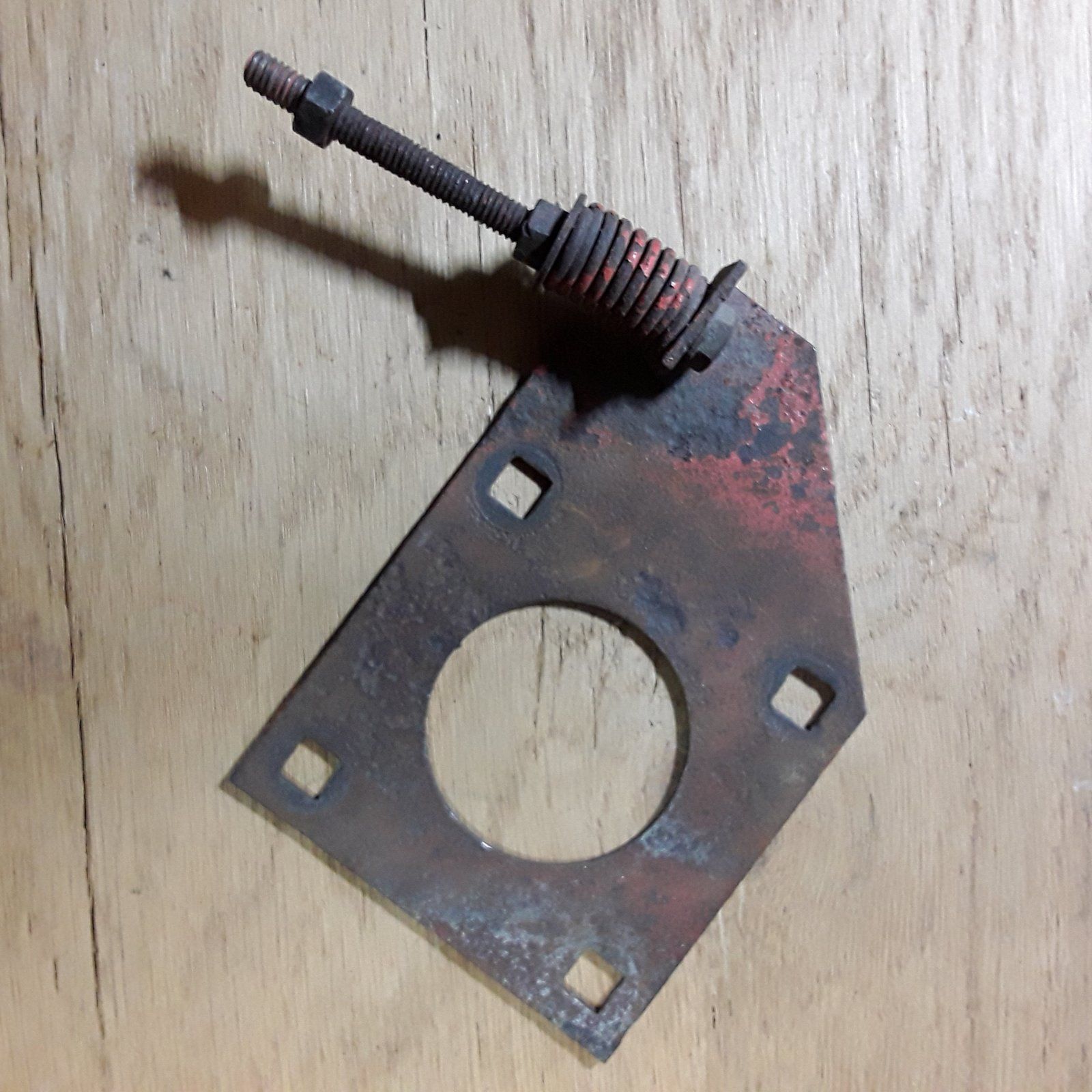 C31394 USED BRACKET - ADJ PLATE (RM60) - Ingersoll/Case Tractor Part