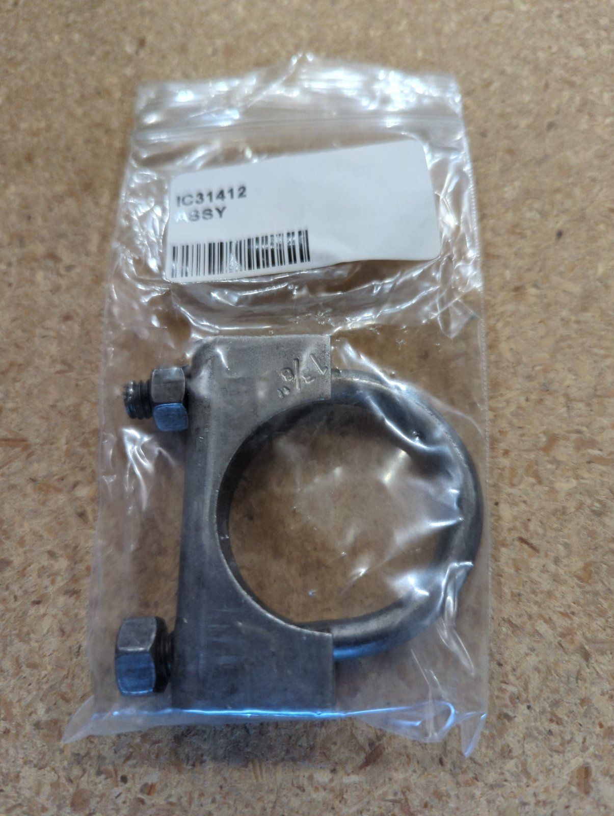 C31412 CLAMP - EXHAUST 1-3/8" - Ingersoll/Case Tractor Part