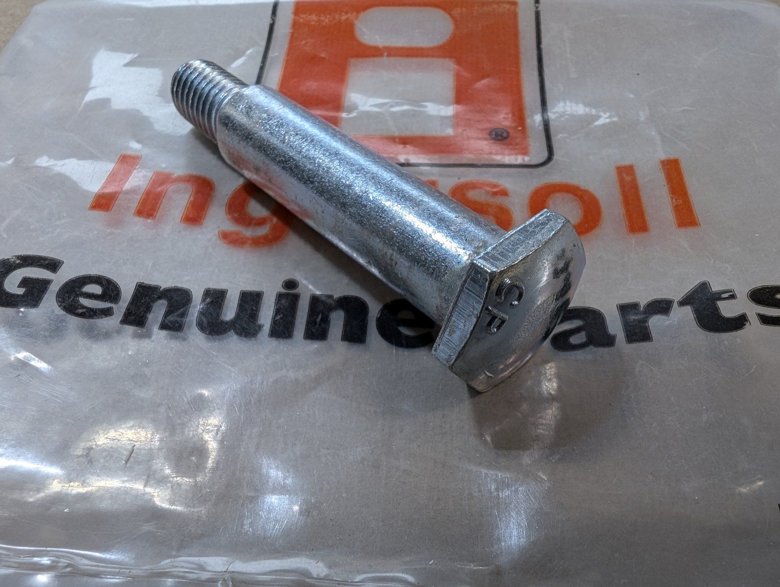 C31499-1 BOLT SHOULDER .625/.620 x 2.4