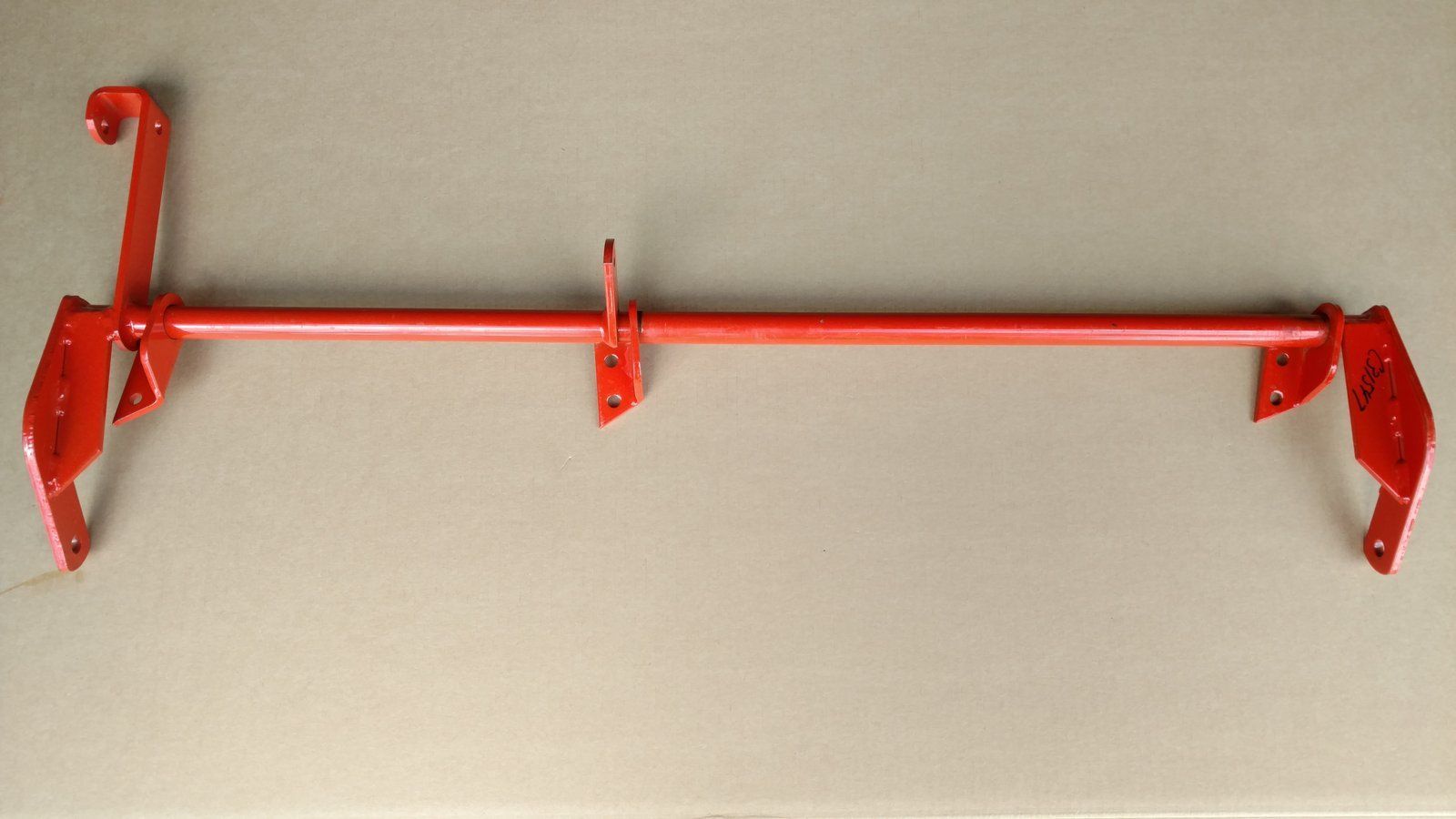 C31547 AXLE - 44