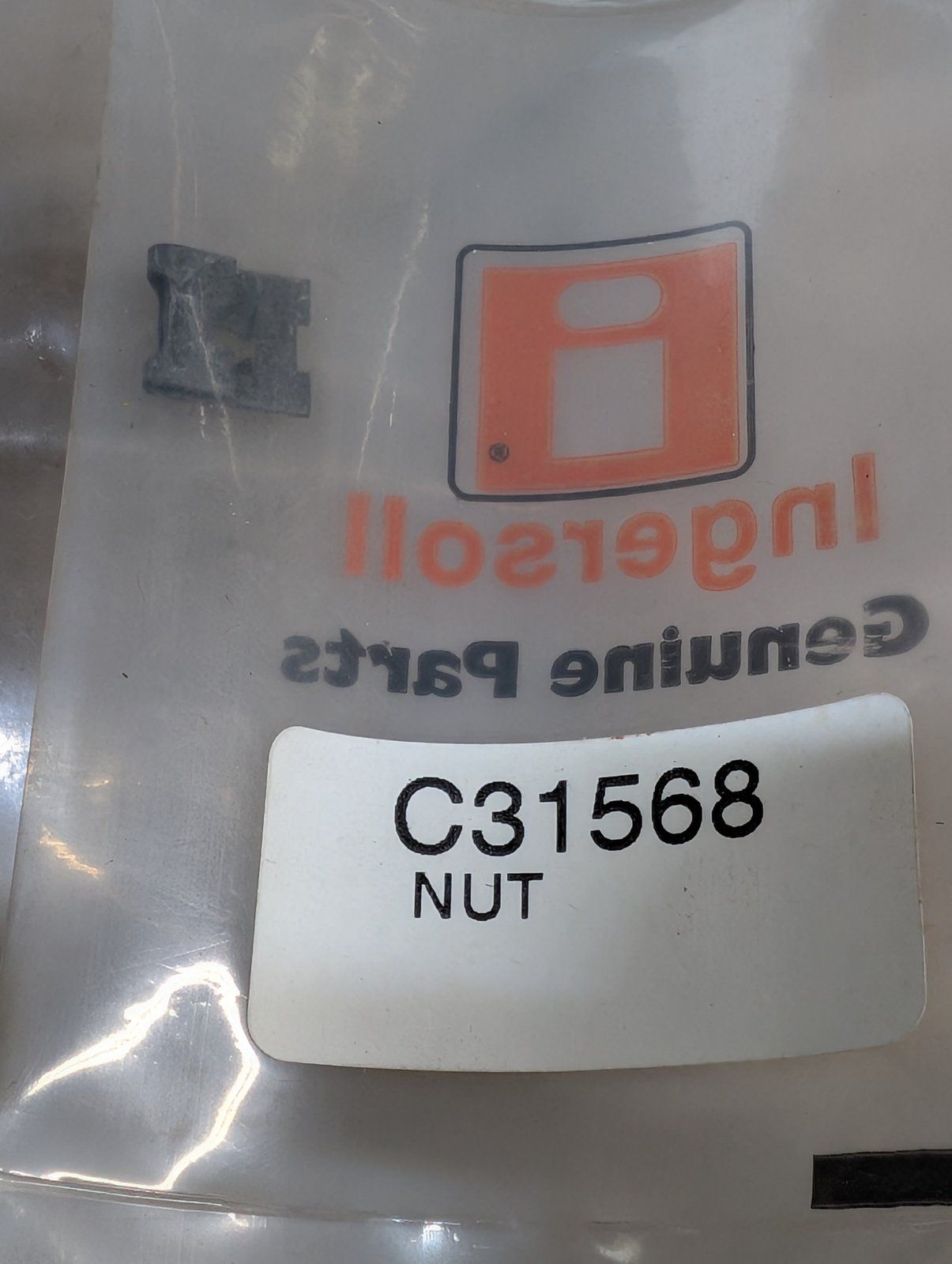 C31568 NUT 8-32 TINNERMAN SELF RETURN - Ingersoll/Case Tractor Part