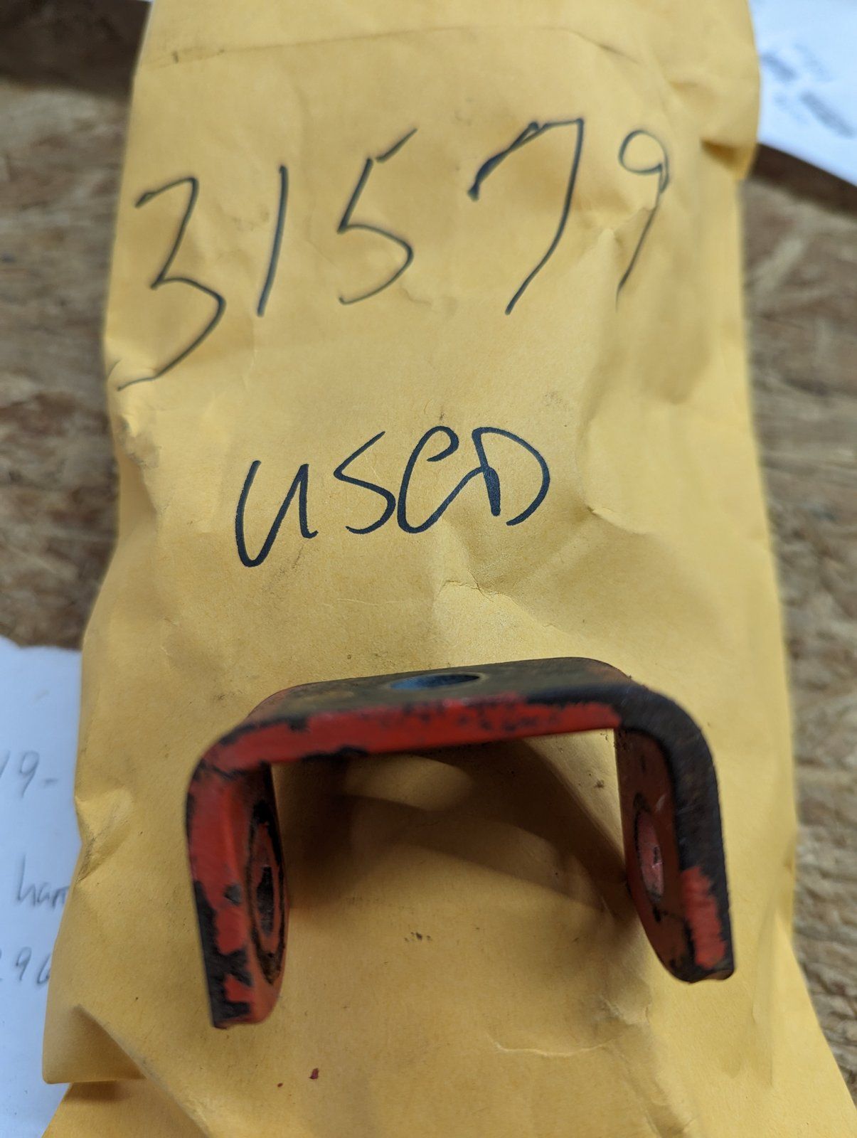 C31579 USED BRACKET - CHANNEL - Ingersoll/Case Tractor Part
