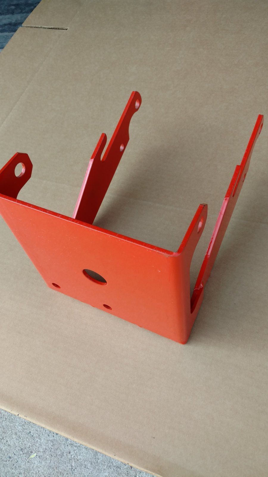 C31585 BRACKET MOWER MOUNTING - Ingersoll/Case Tractor Part