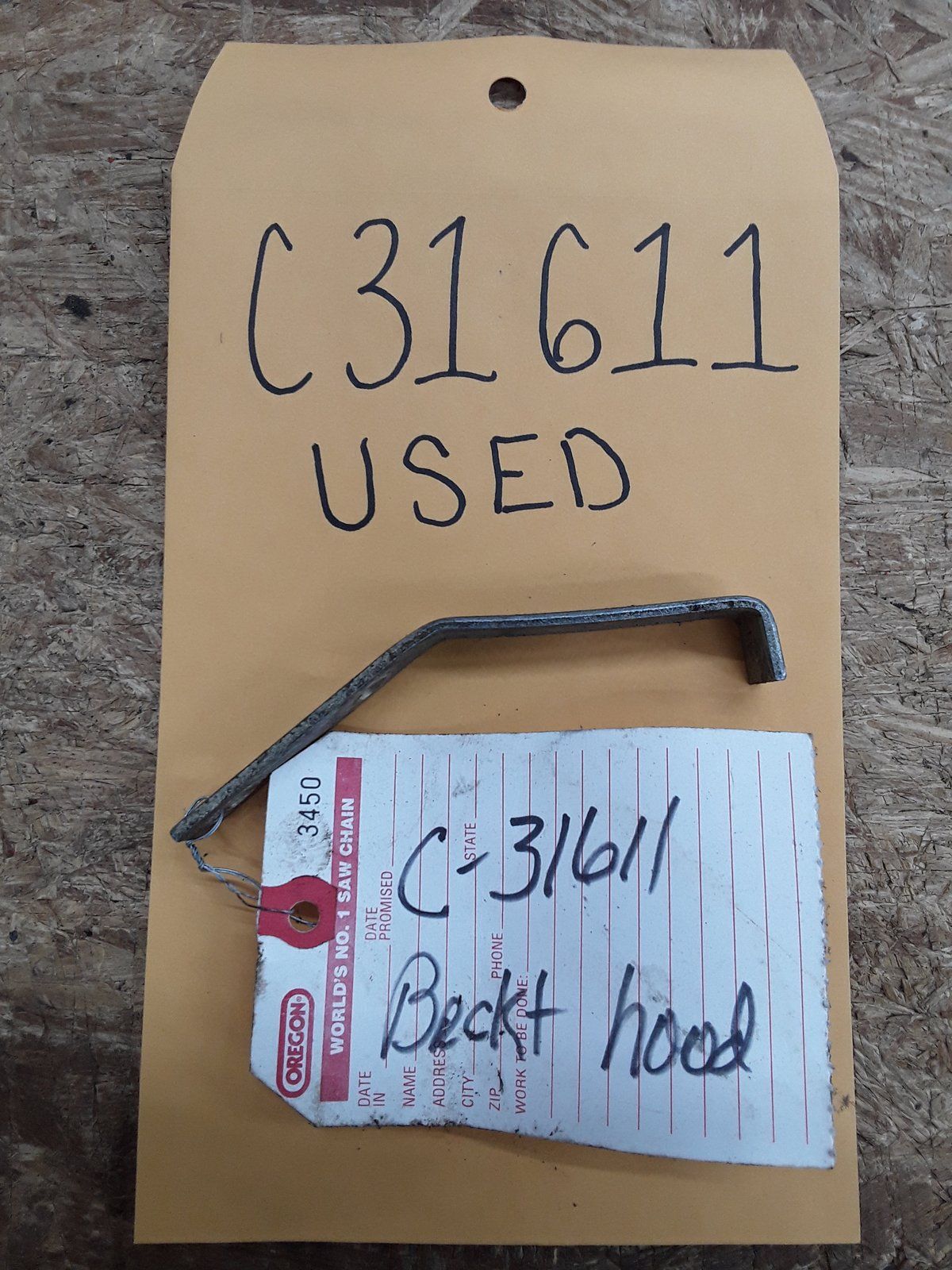 C31611 USED BRACKET - HOOD STOP - Ingersoll/Case Tractor Part