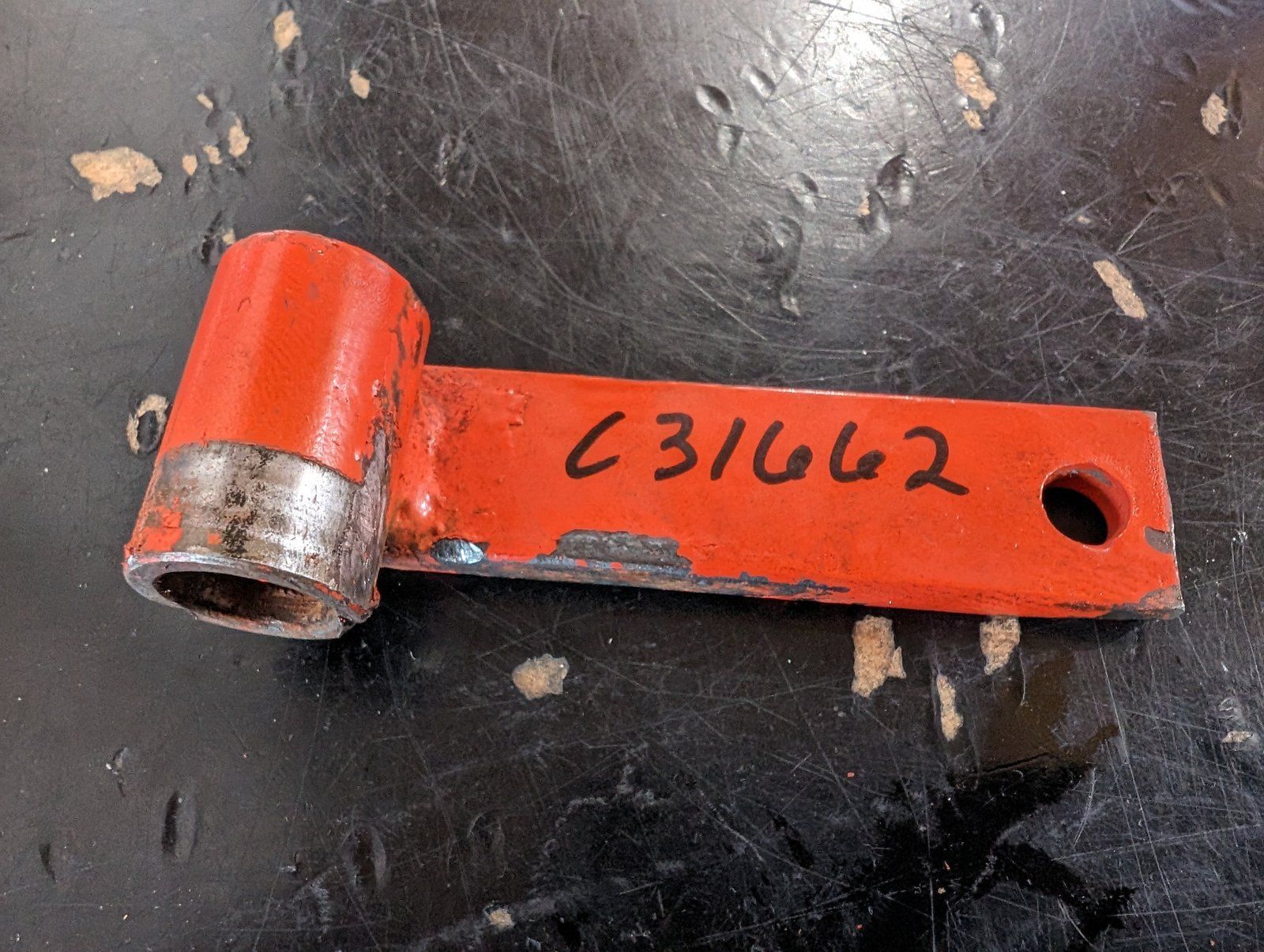 C31662 USED GUIDE - NEUTRAL RETURN - Ingersoll/Case Tractor Part