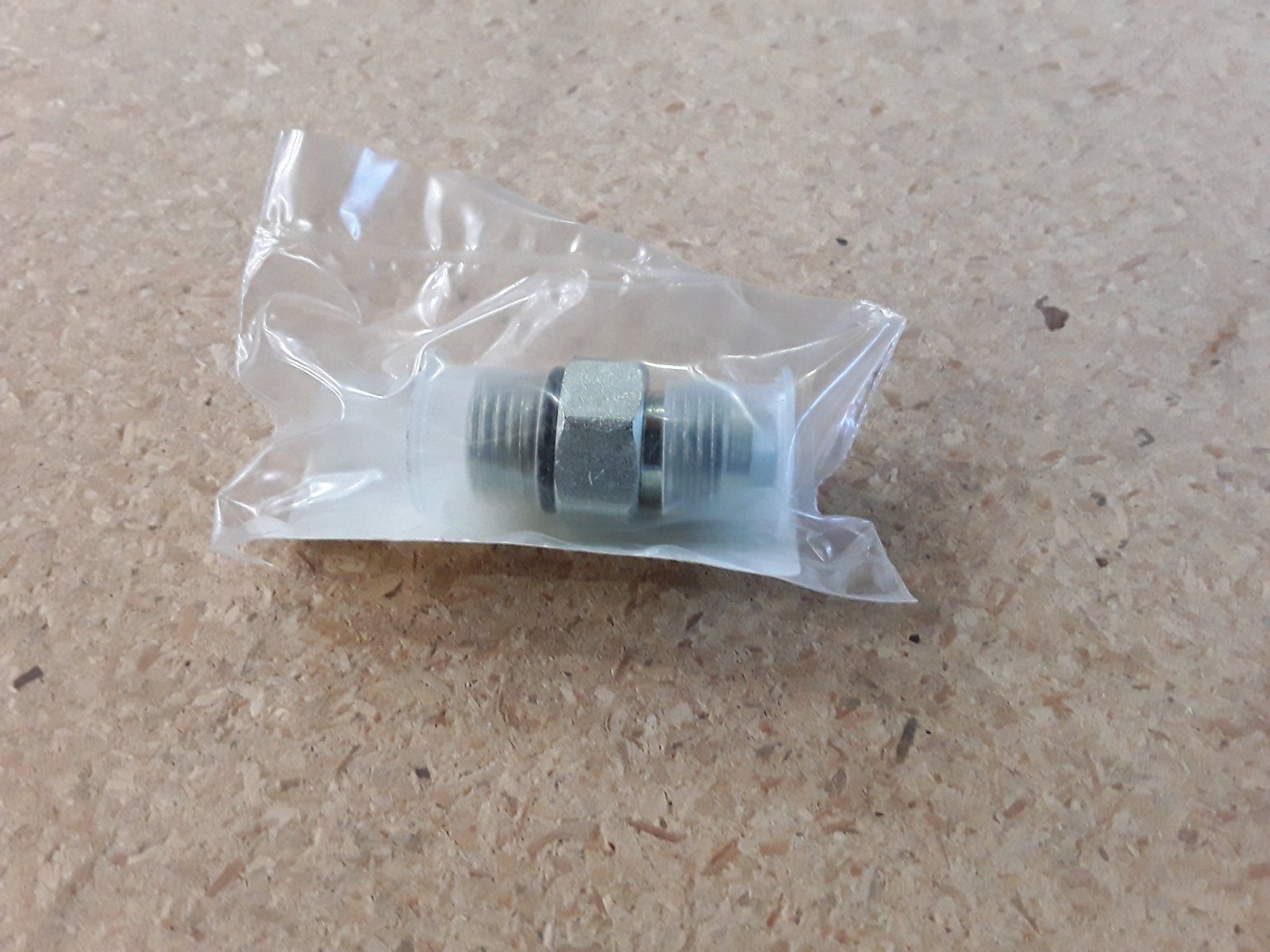 C31772 HYD CONNECTOR - Ingersoll/Case Tractor Part