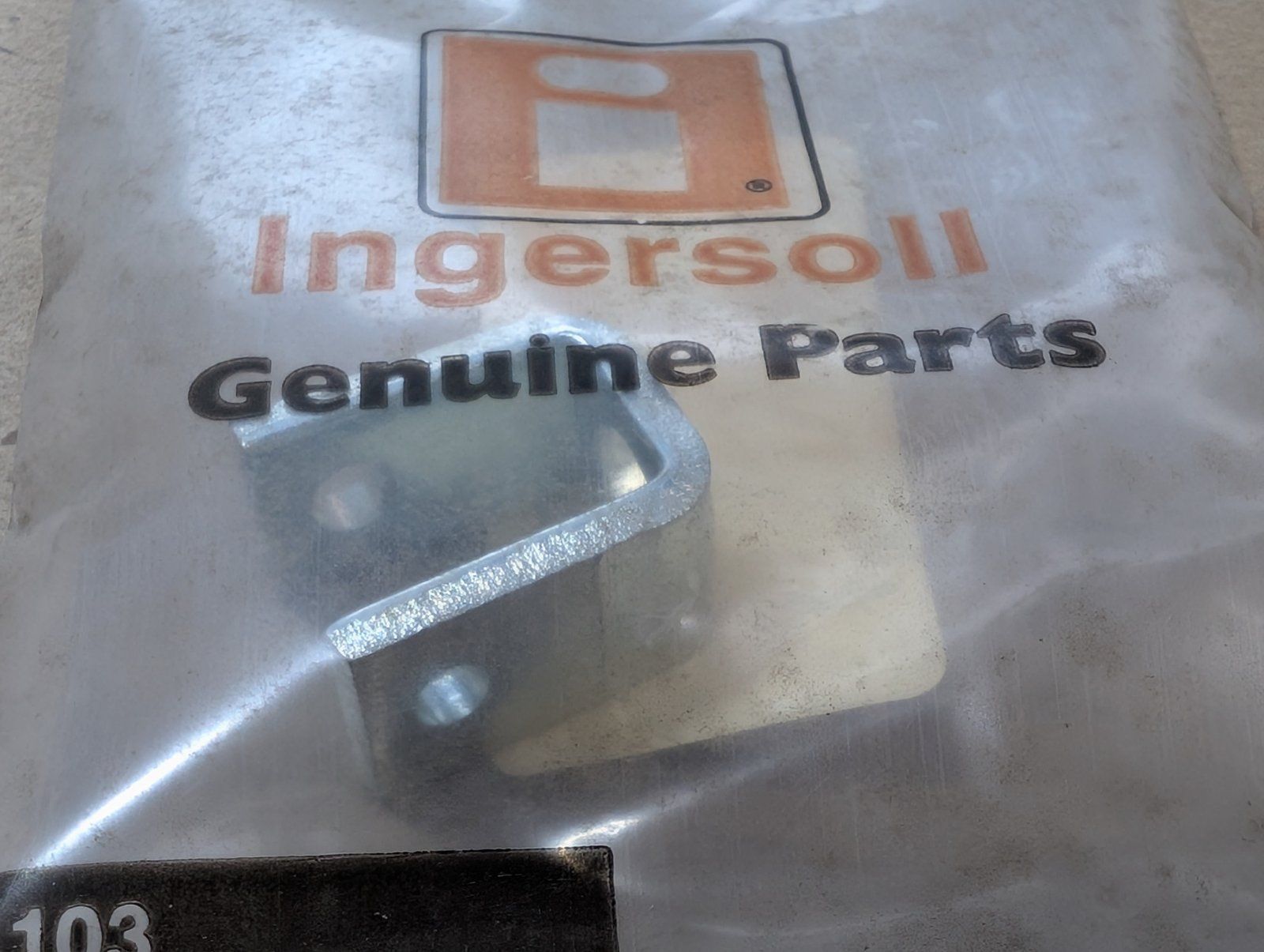 C31778 CLIP WOODS 62359 BACKHOE - Ingersoll/Case Tractor Part