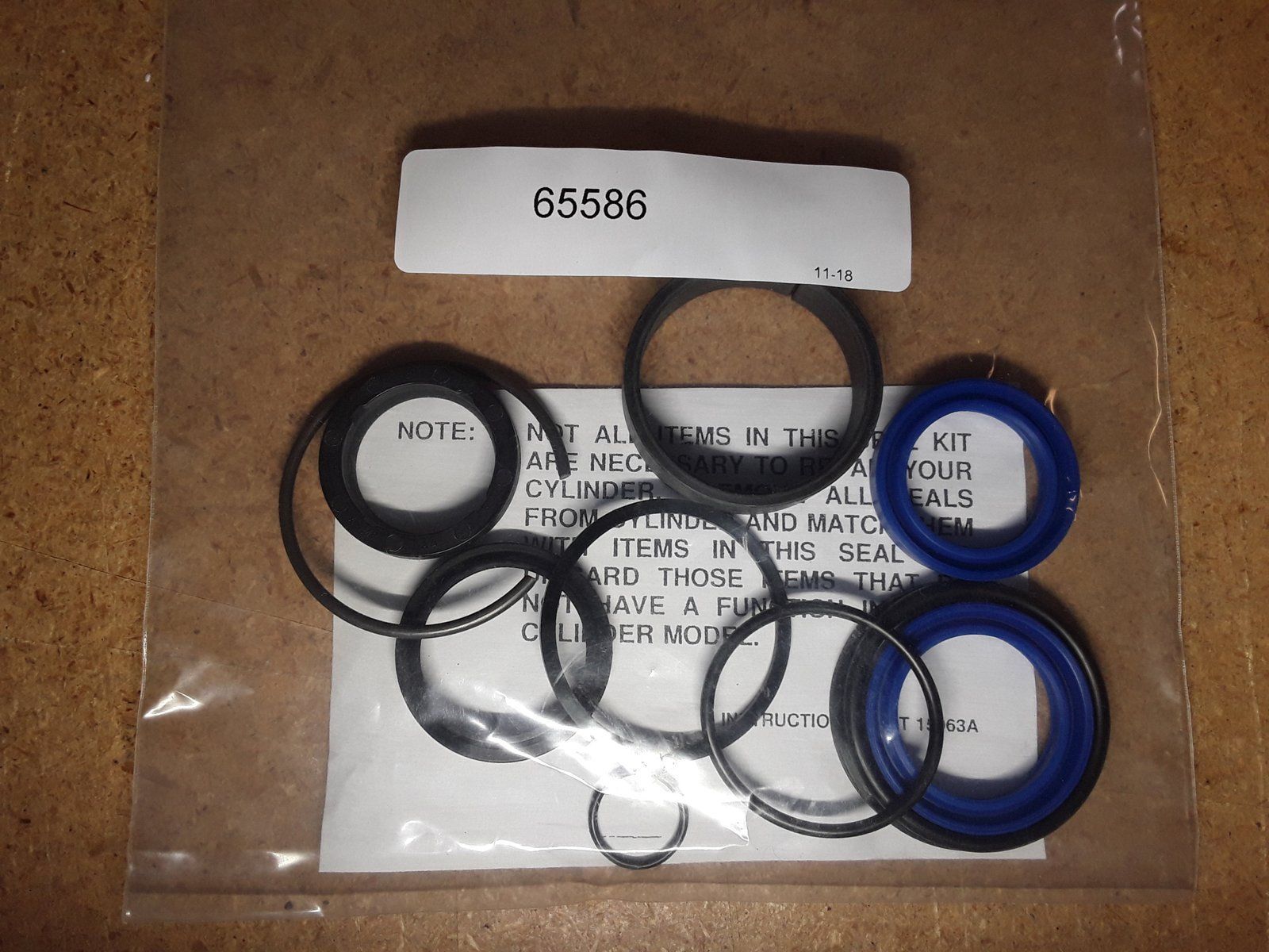C31786 WOODS BH750 STABILIZER CYLINDER & BUCKET CYLINDER SEAL KIT 65586 - Ingersoll/Case Tractor Part
