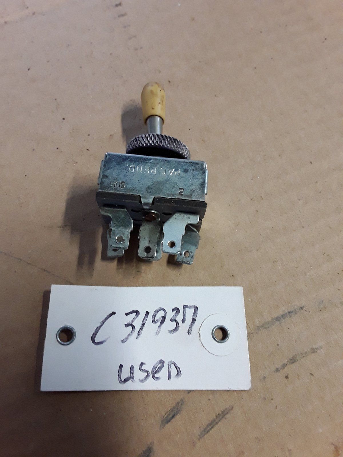 C31937 ( replaces G9021213 ) USED SWITCH - PTO CLUTCH - Ingersoll/Case Tractor Part