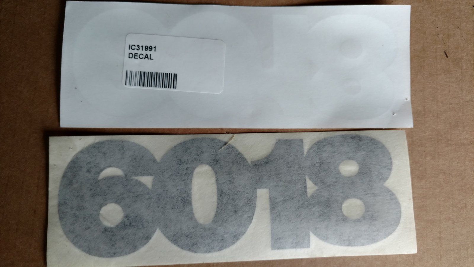 C31991 DECAL - MODEL 