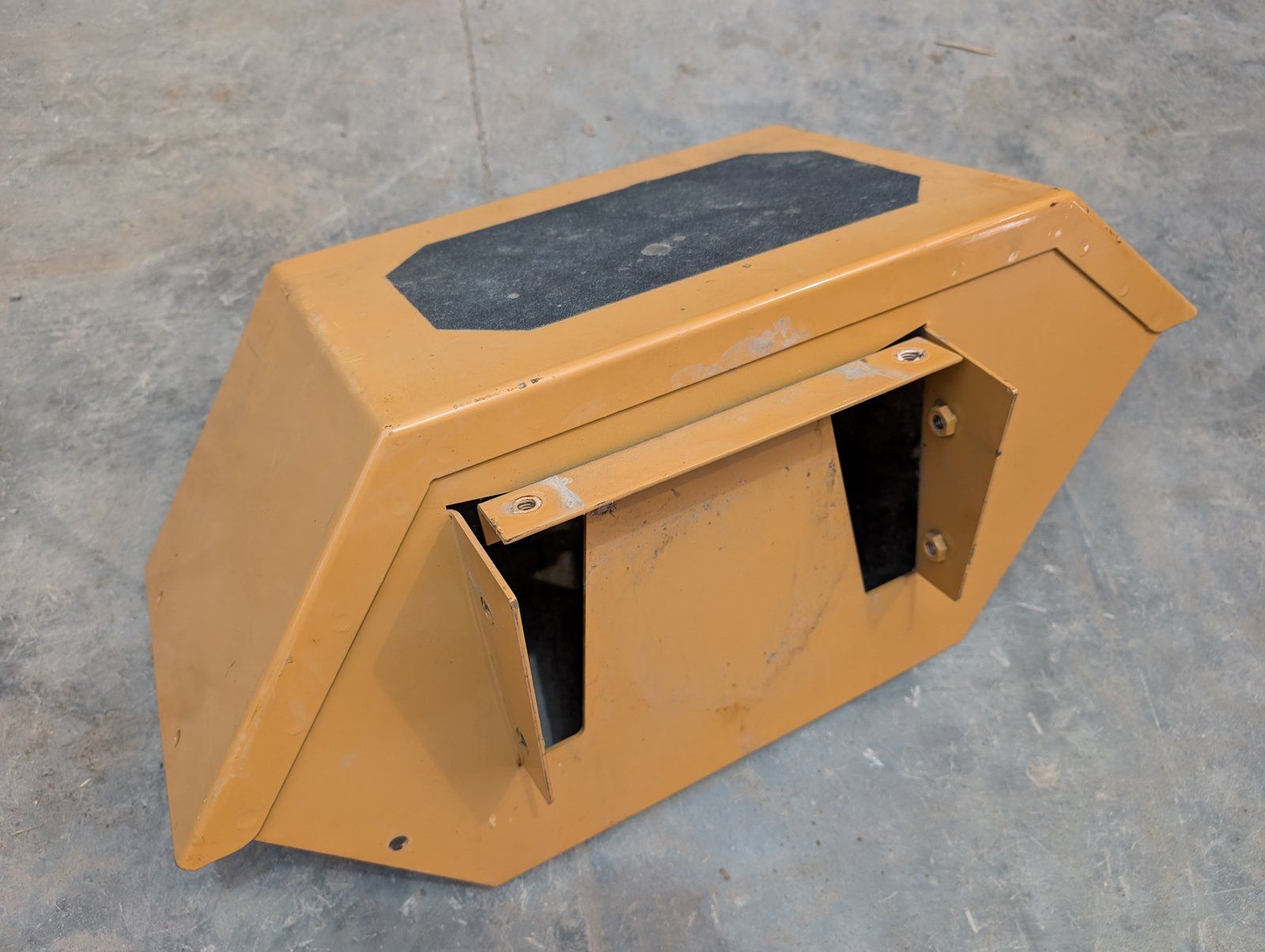 C32053 WMT RH FENDER LOADER BACKHOE - Ingersoll/Case Tractor Part
