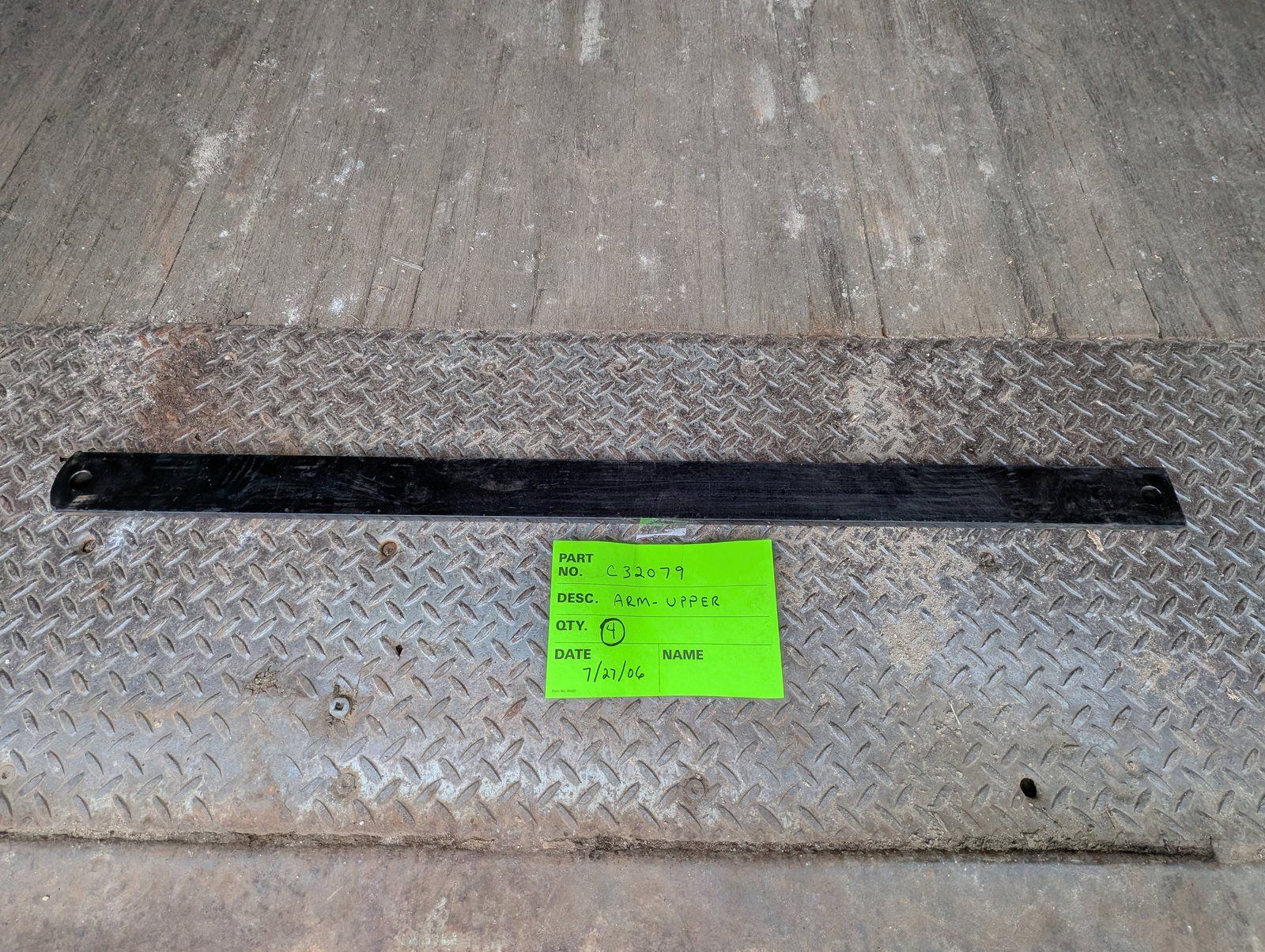 C32079 ARM UPPER - Ingersoll/Case Tractor Part